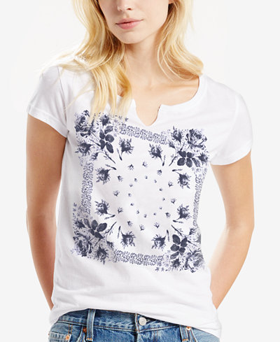 Levi's® Split-Neck Printed T-Shirt