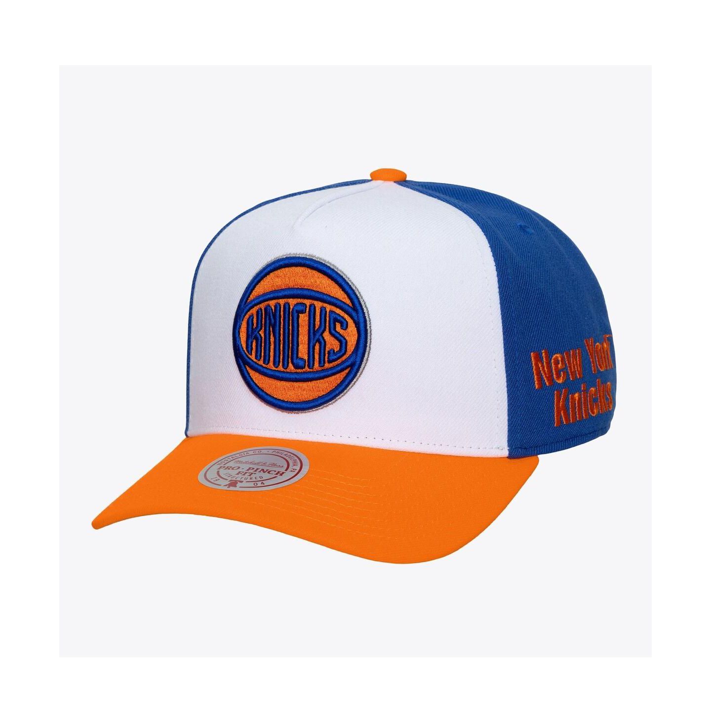 Мужская кепка Mitchell & Ness White New York Knicks Hardwood Classics Legendary Away Pro-Pinch Adjustable Hat — фото 1