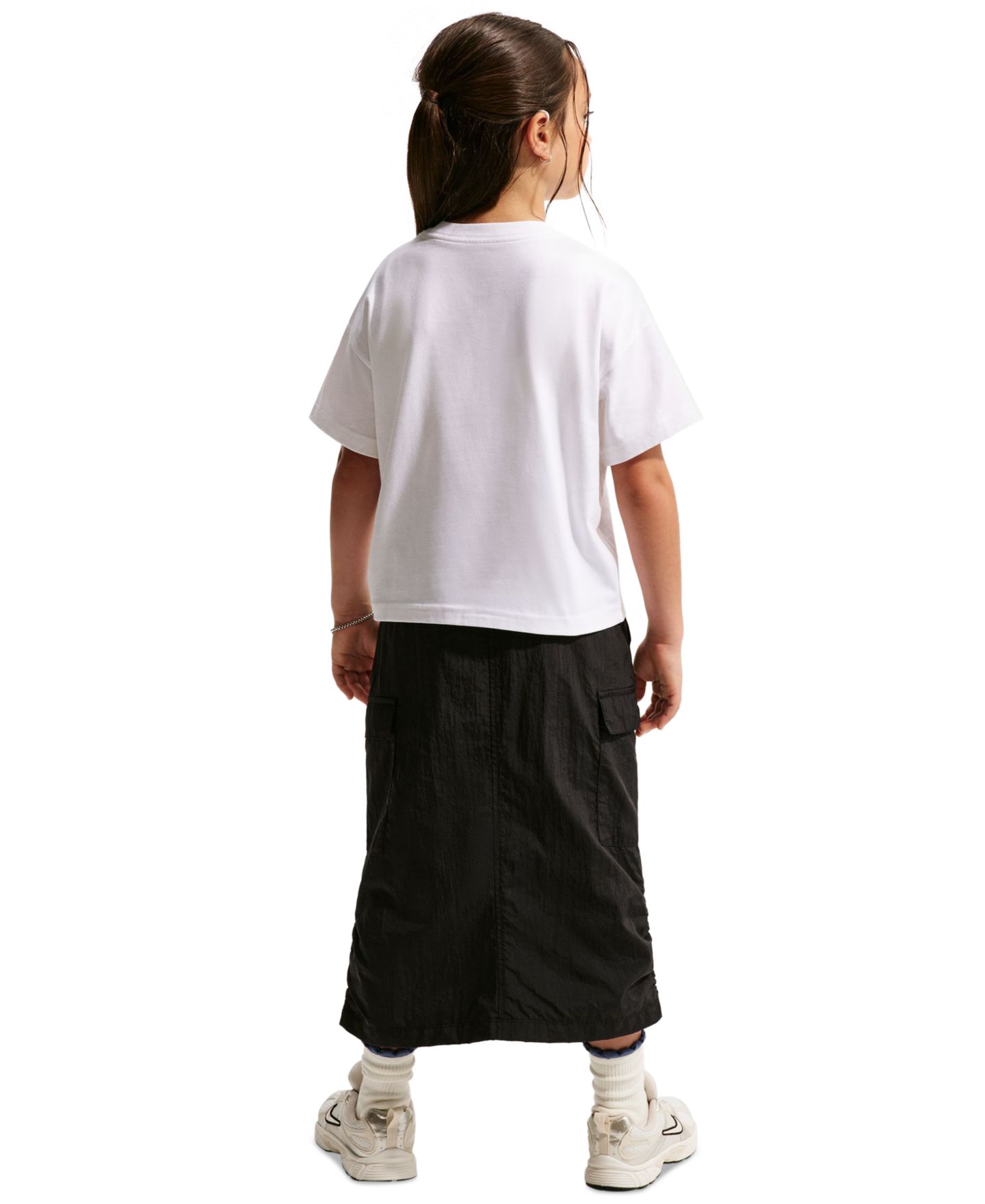 Футболка Nike Sportswear Boxy Short-Sleeve T-Shirt для девочек, цвет: Белый — фото 5