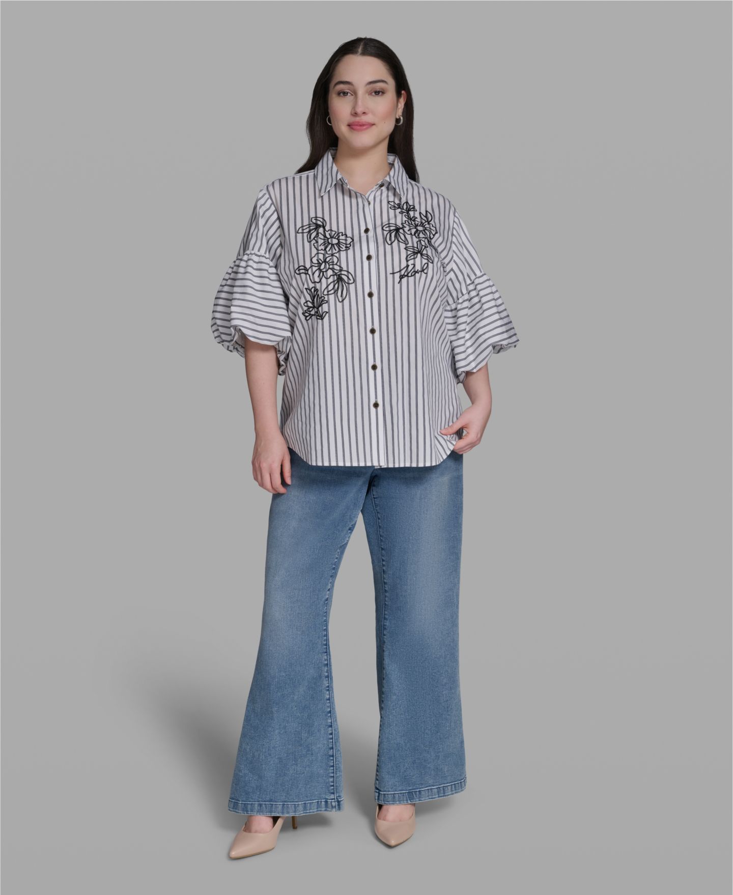 Женская рубашка KARL LAGERFELD PARIS Plus Size Cotton Collared, цвет: Белый / Тёмно-синий — фото 2