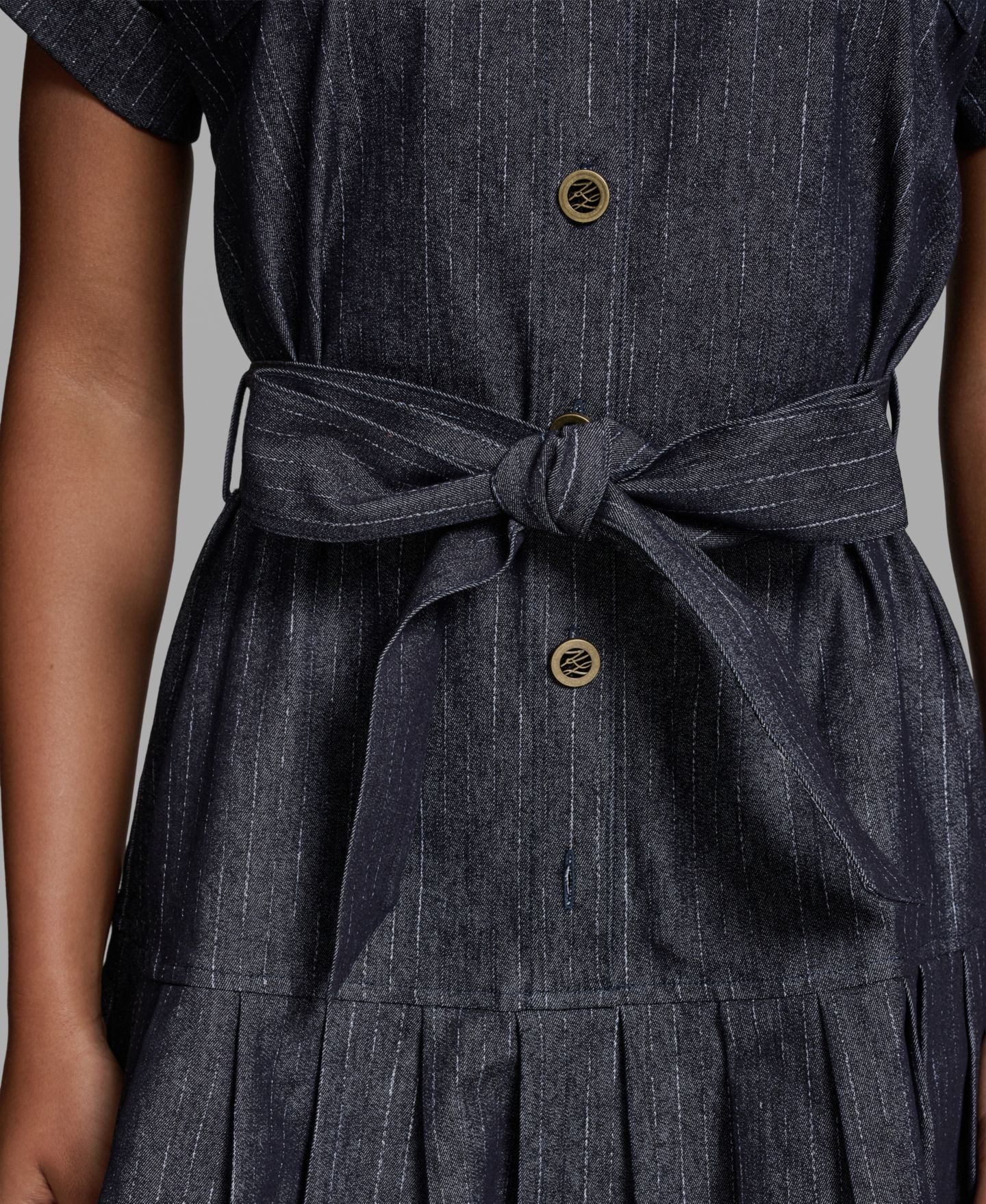 Женское платье KARL LAGERFELD PARIS Denim Pinstripe Collared Shirt-Dress, цвет: Тёмная варка — фото 4