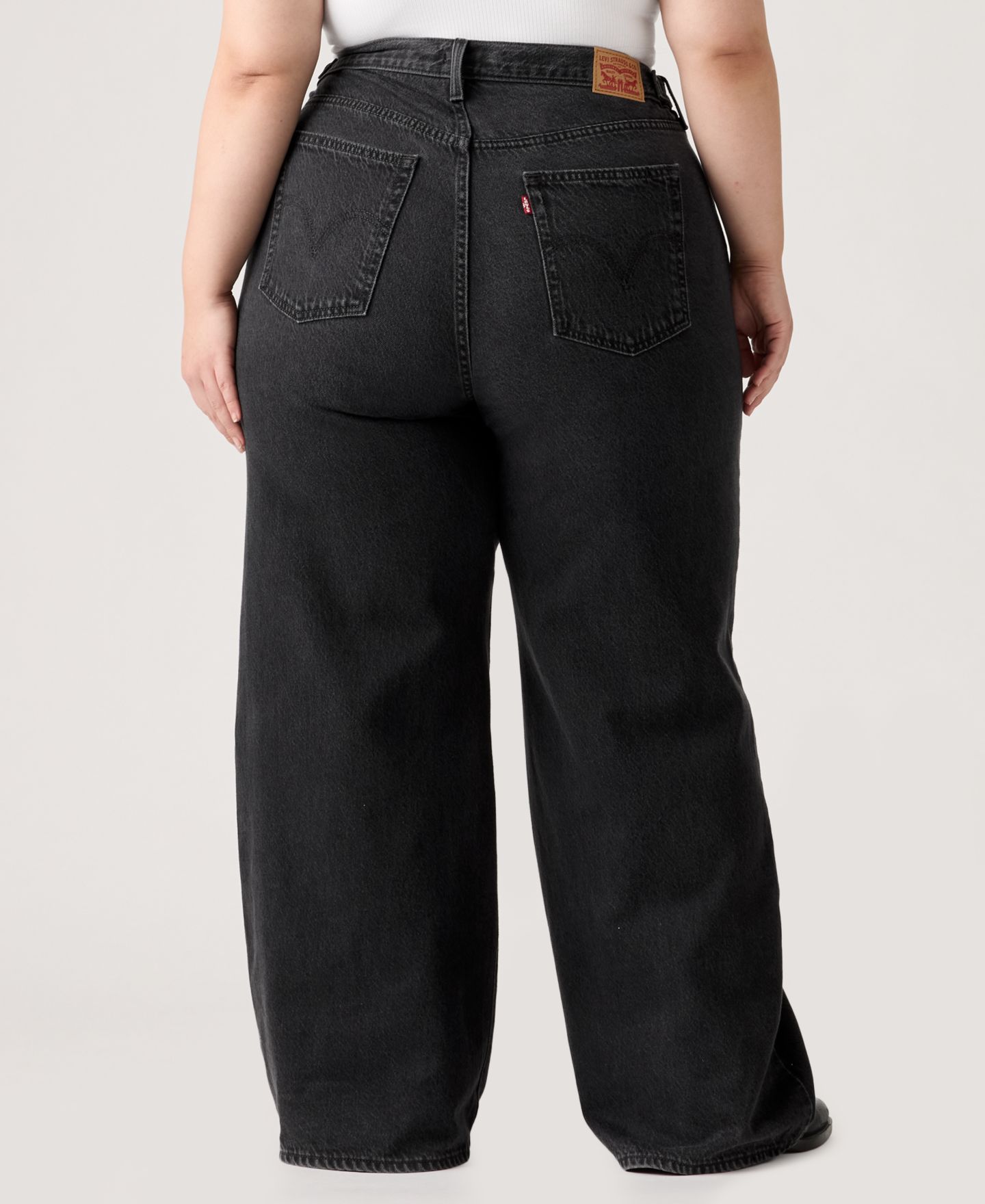 Женские джинсы Levi's Plus Size Cinch-Waist Lightweight Baggy, цвет: Capturing Moments — фото 5
