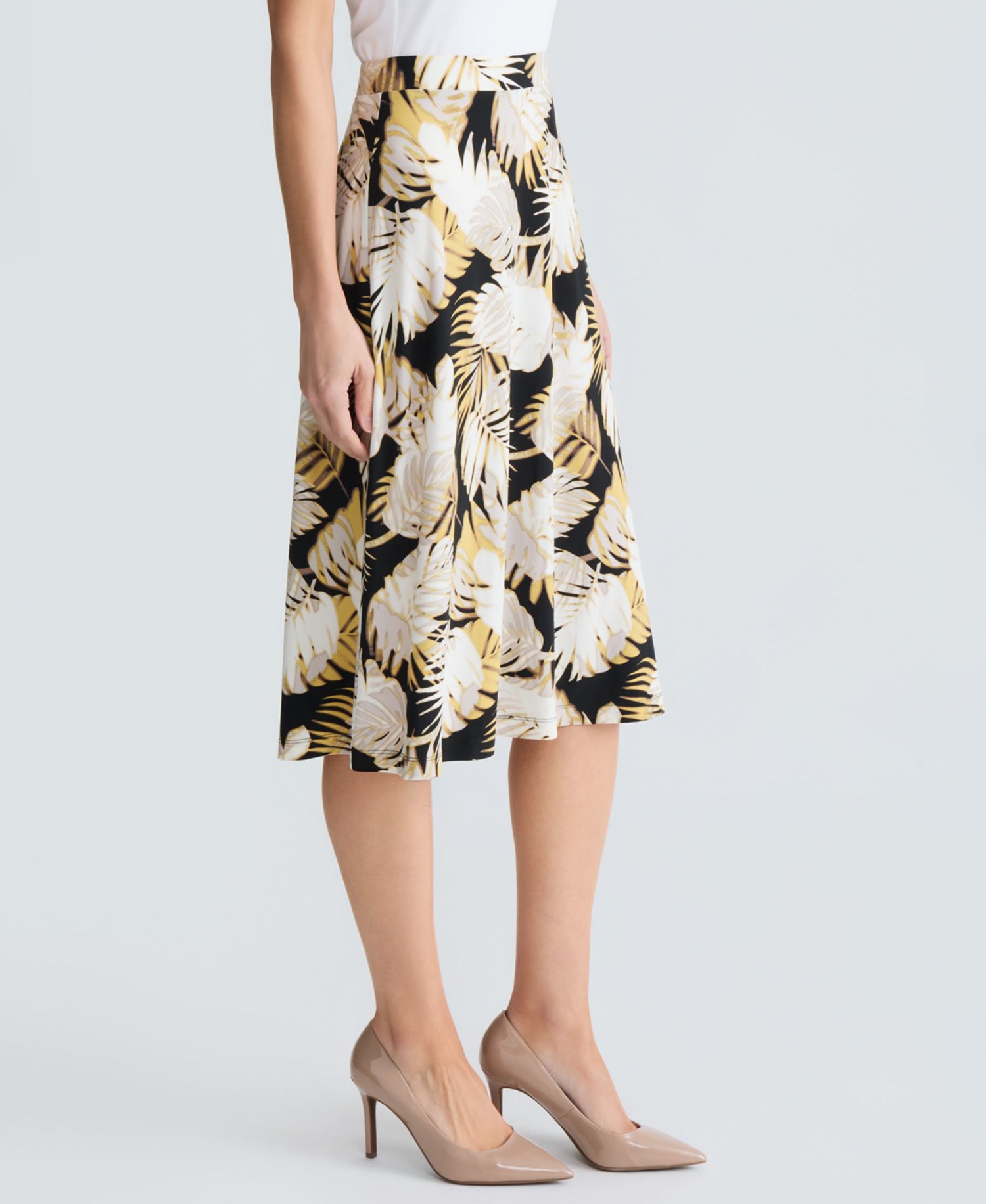 Women's Printed Pull-On A-Line Stretch Skirt
