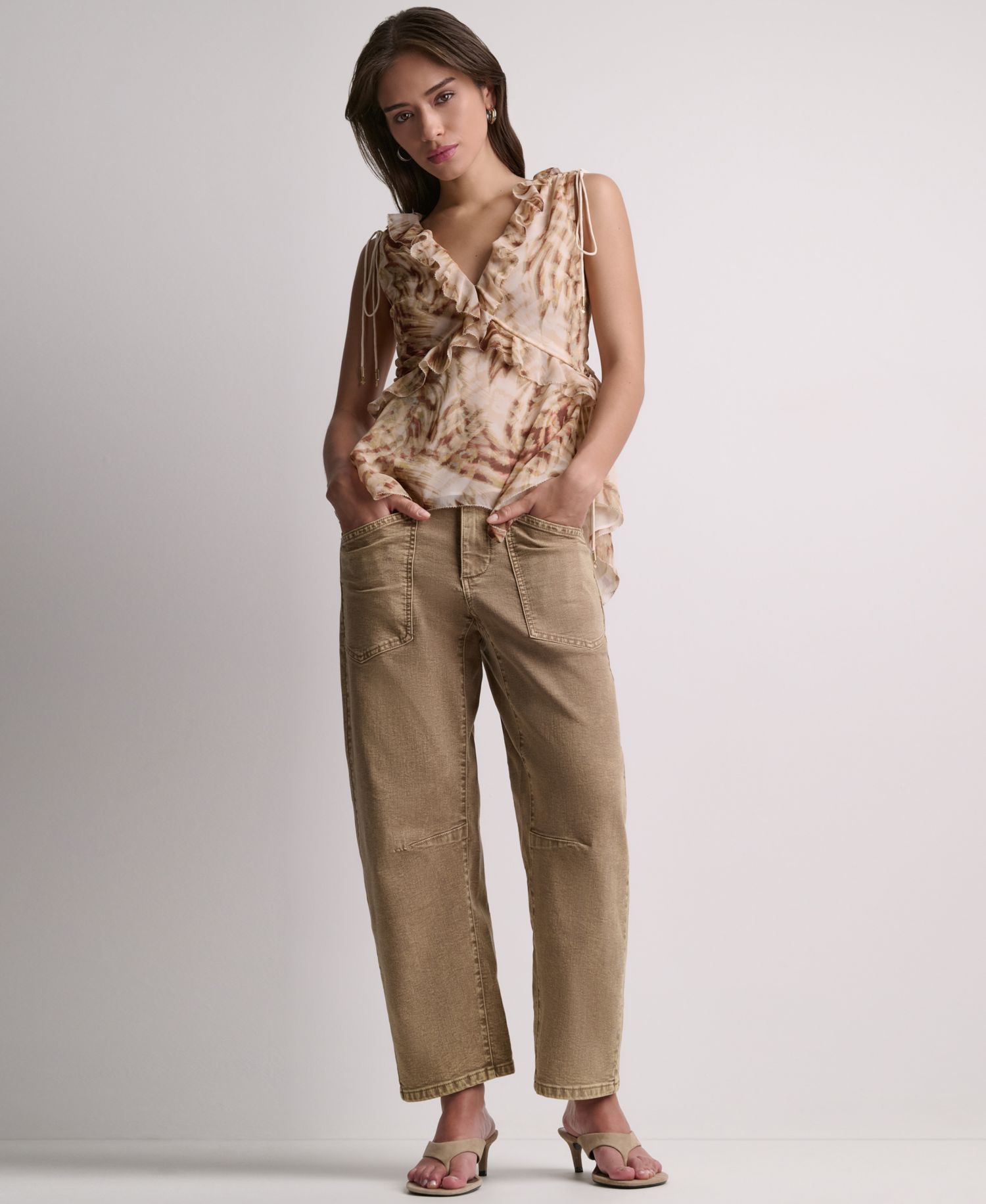 Women's Mid-Rise Barrel Leg Pants