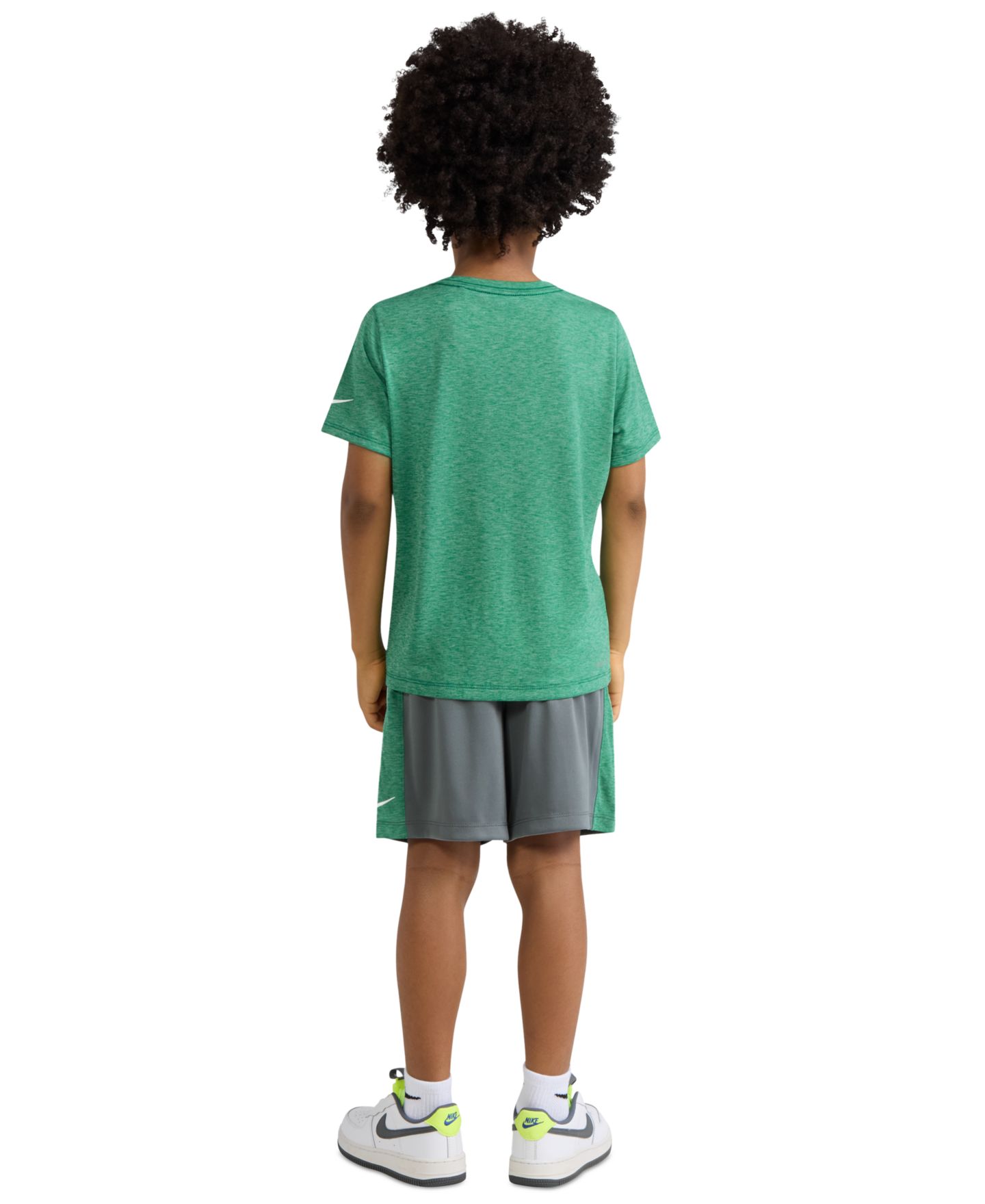 Комплект Nike Short-Sleeve T-Shirt and Shorts, 2-Piece Set для мальчиков, цвет: Зелёный / Дымчатый серый — фото 4