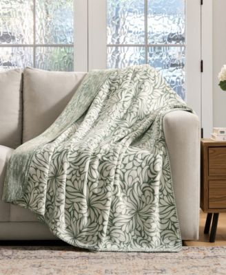 Amari Reversible Printed Plush Throw, 50" x 70"
