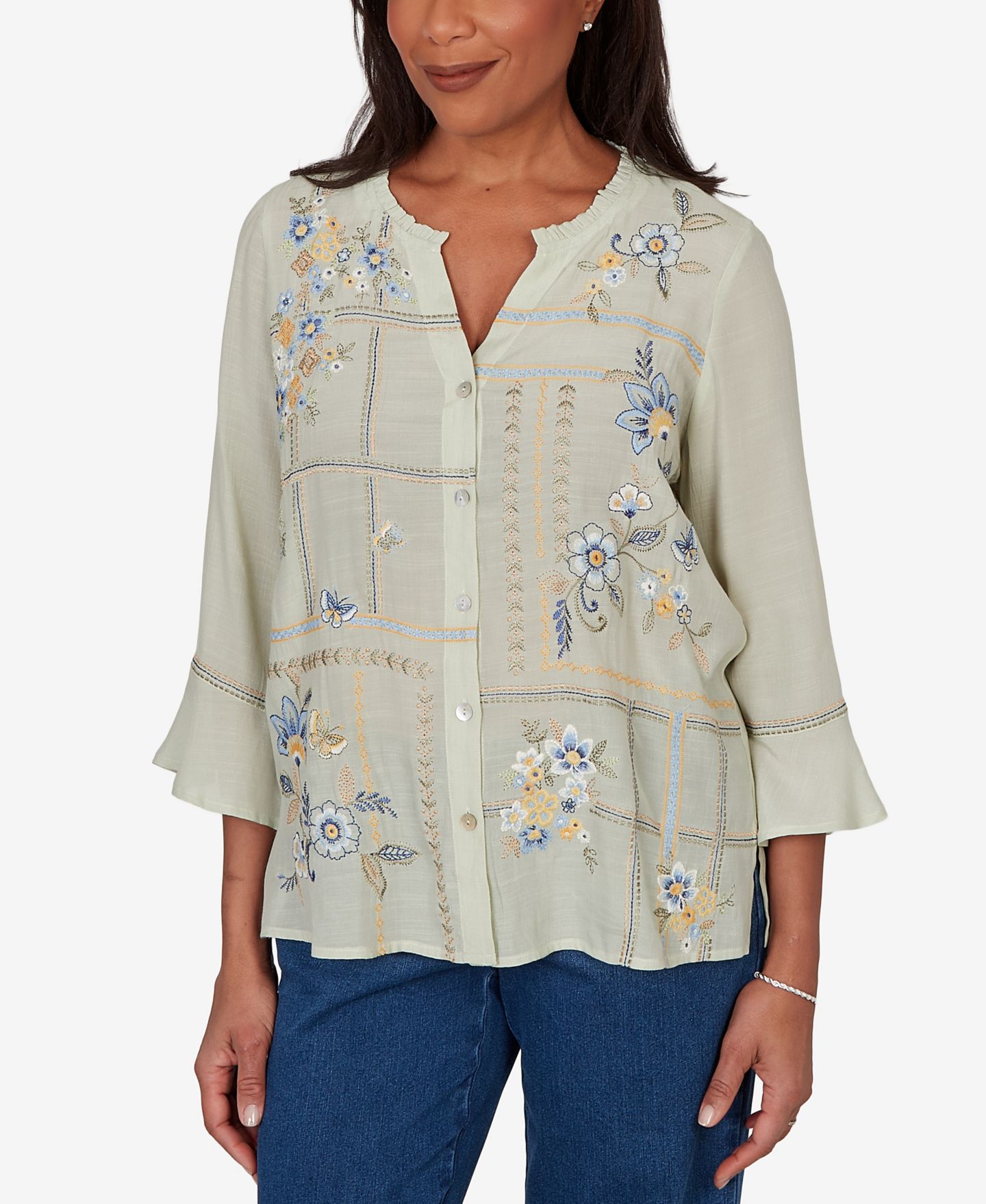 Женский топ Alfred Dunner Petite Floral Embroidered Squares Button-Front, цвет: Шалфейный — фото 2