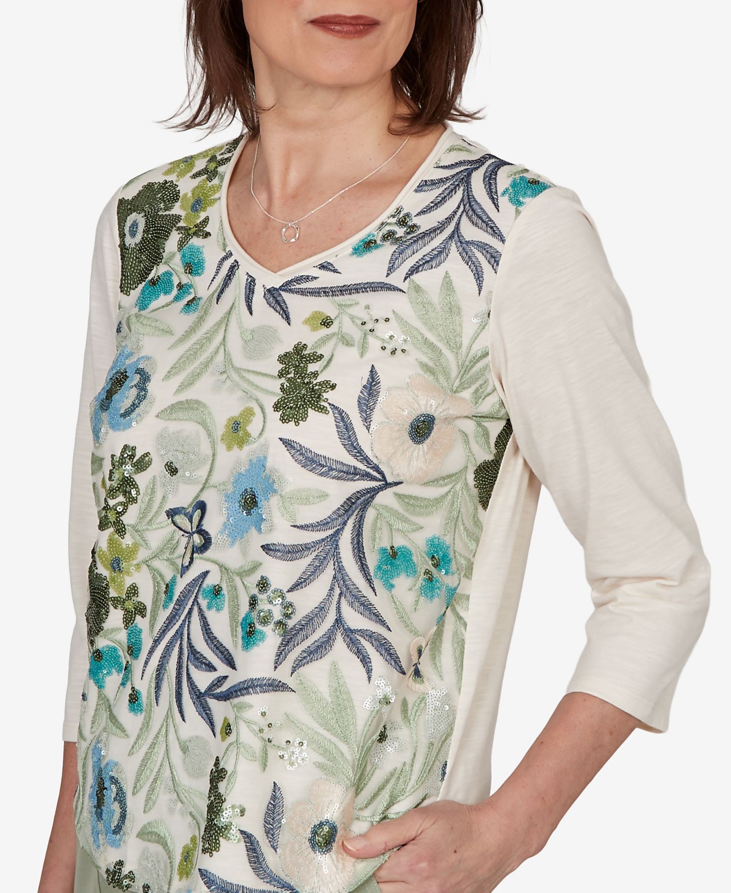 Женский топ Alfred Dunner Petite Sequined Floral Mesh Overlay Knit, цвет: Слоновая кость — фото 4
