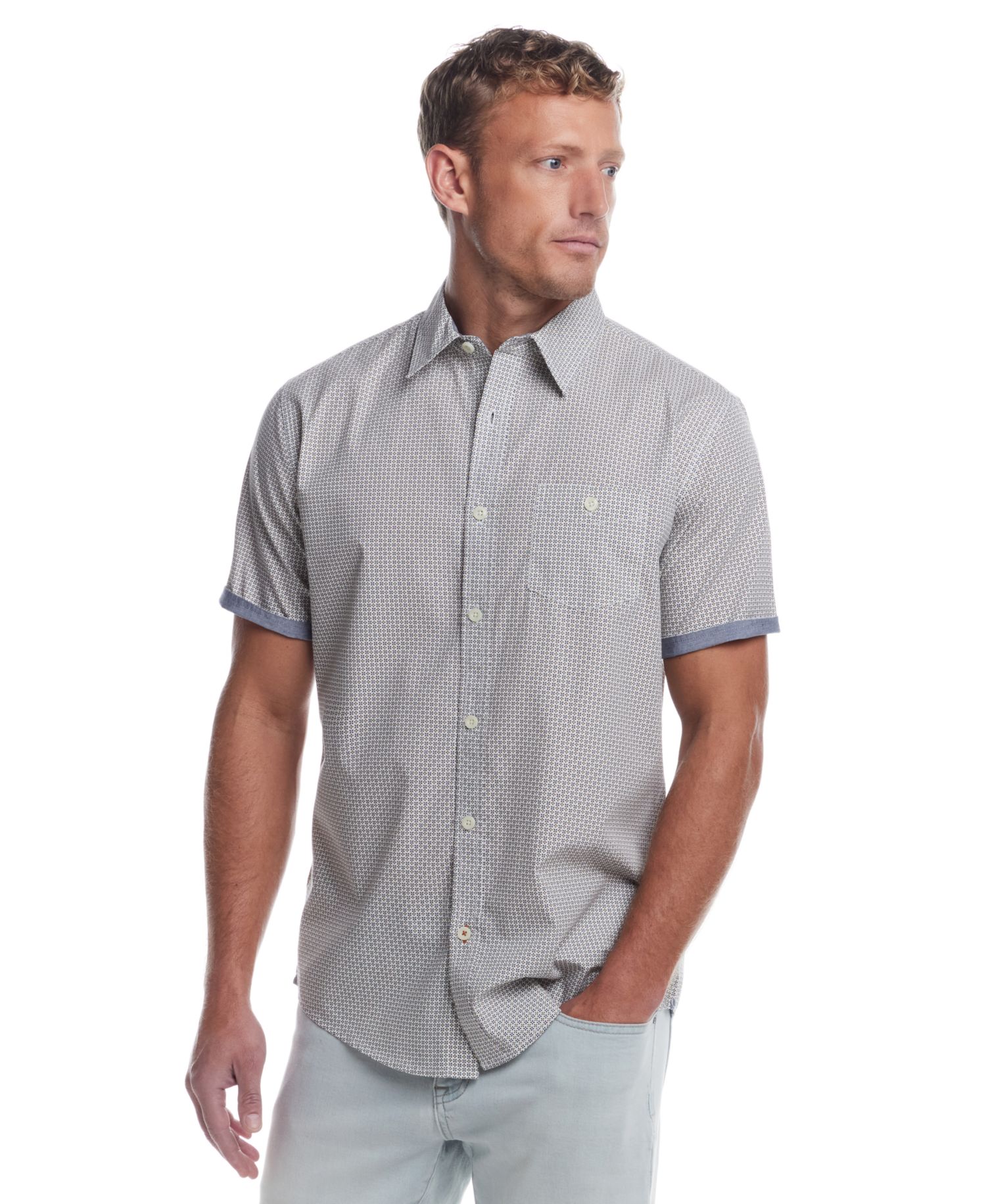 Men's Classic-Fit Short-Sleeve Button-Down Shirt