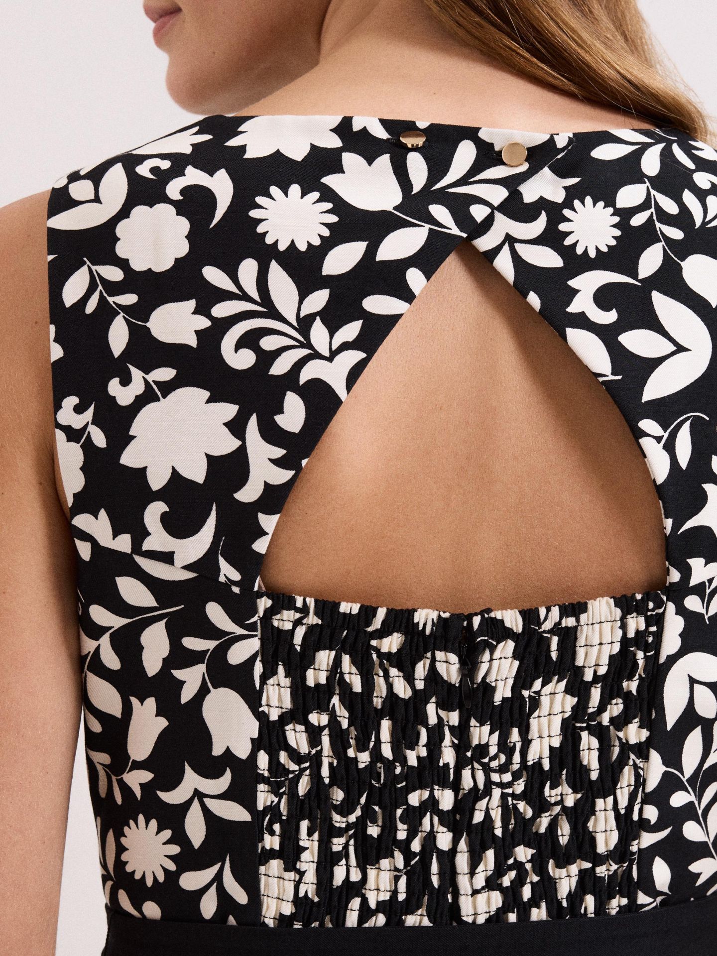 Женский комбинезон Phase Eight Cyra Printed Jumpsuit, цвет: Чёрный / Слоновая кость — фото 5