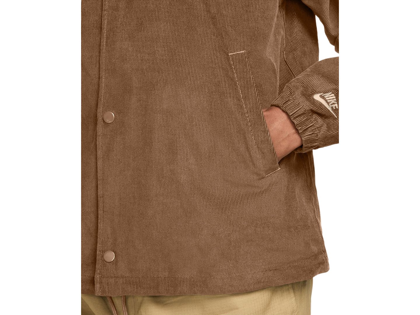 Мужская куртка Nike Sportswear Club Corduroy Coaches, цвет: Коричневый — фото 2