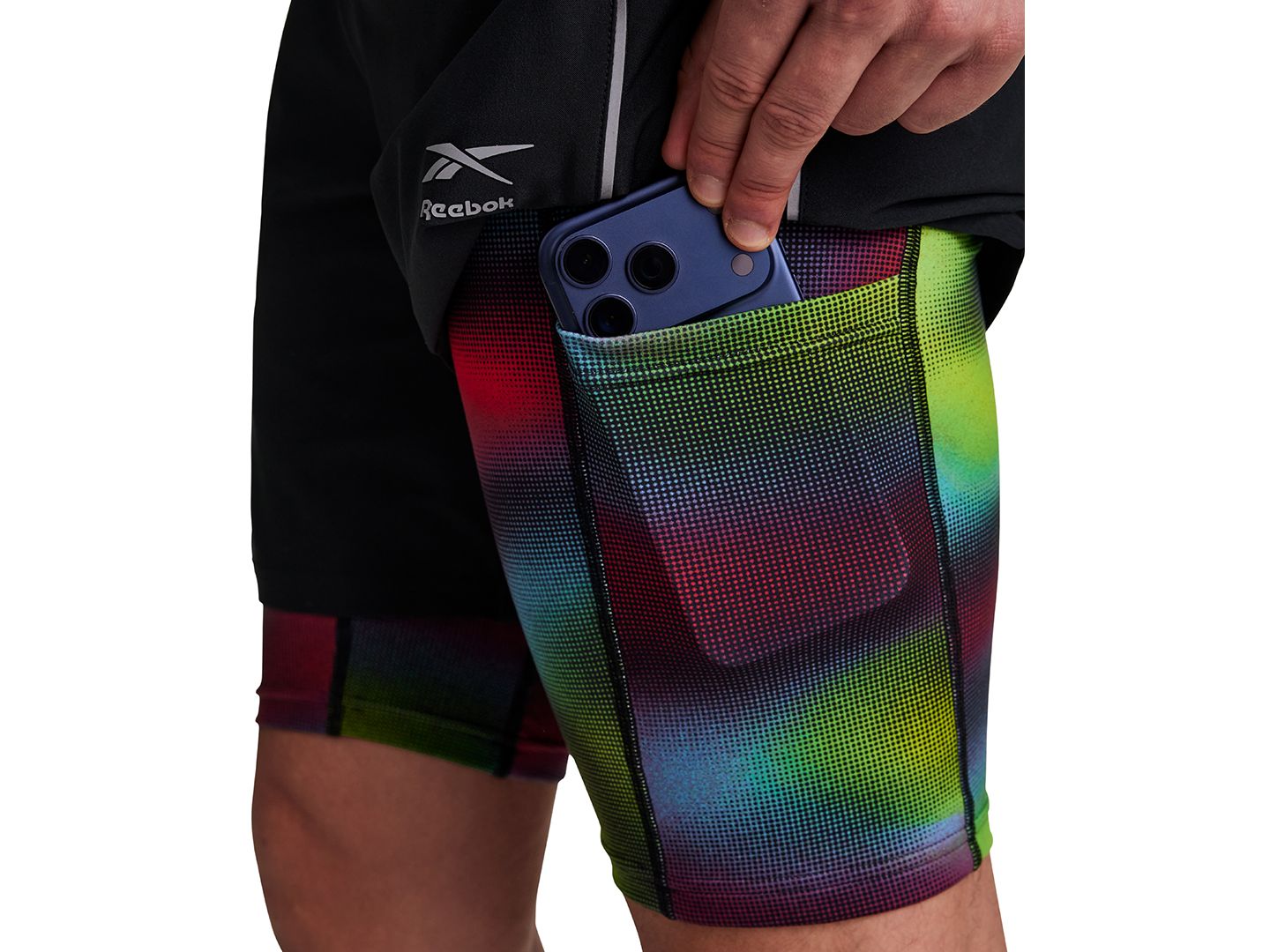 Мужские шорты Reebok Run Distort Duo Woven, цвет: Чёрный разноцветный — фото 3