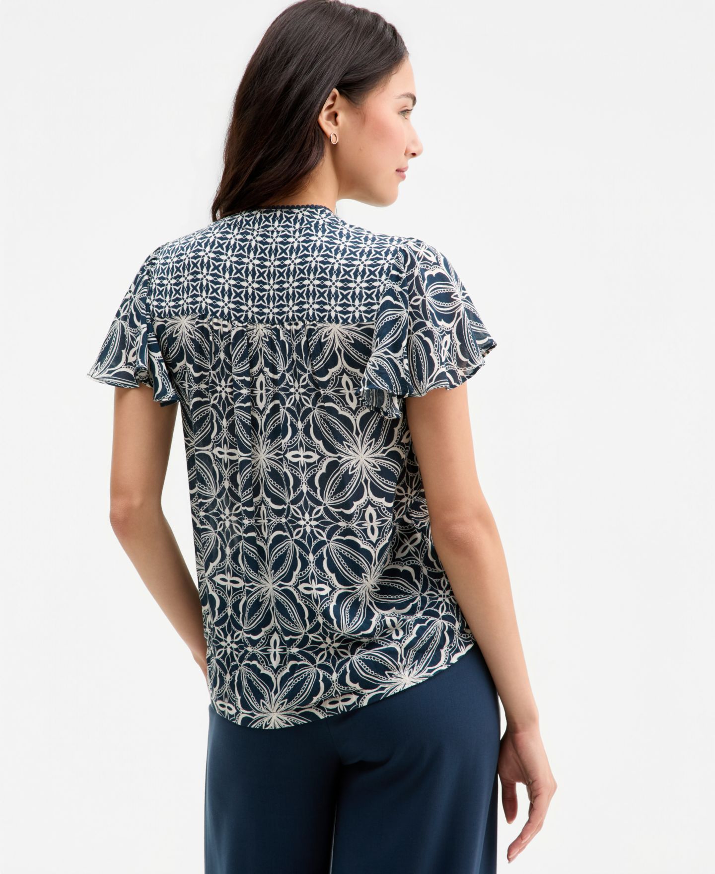 Женский топ Liverpool Los Angeles Mixed-Print Button-Front Flutter-Sleeve, цвет: Синий / Кремовый — фото 3