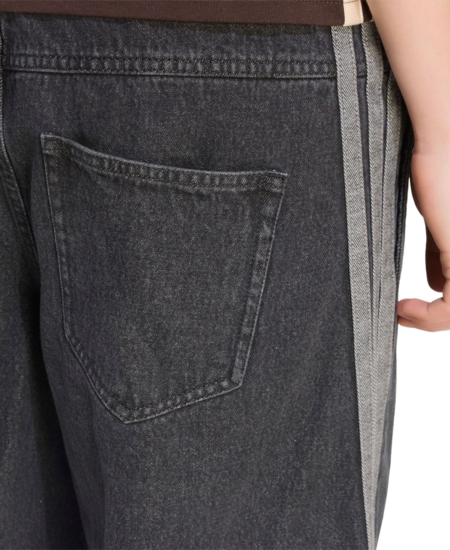 Женские брюки adidas Stadium Washed Denim Loose-Fit, цвет: Чёрный — фото 4