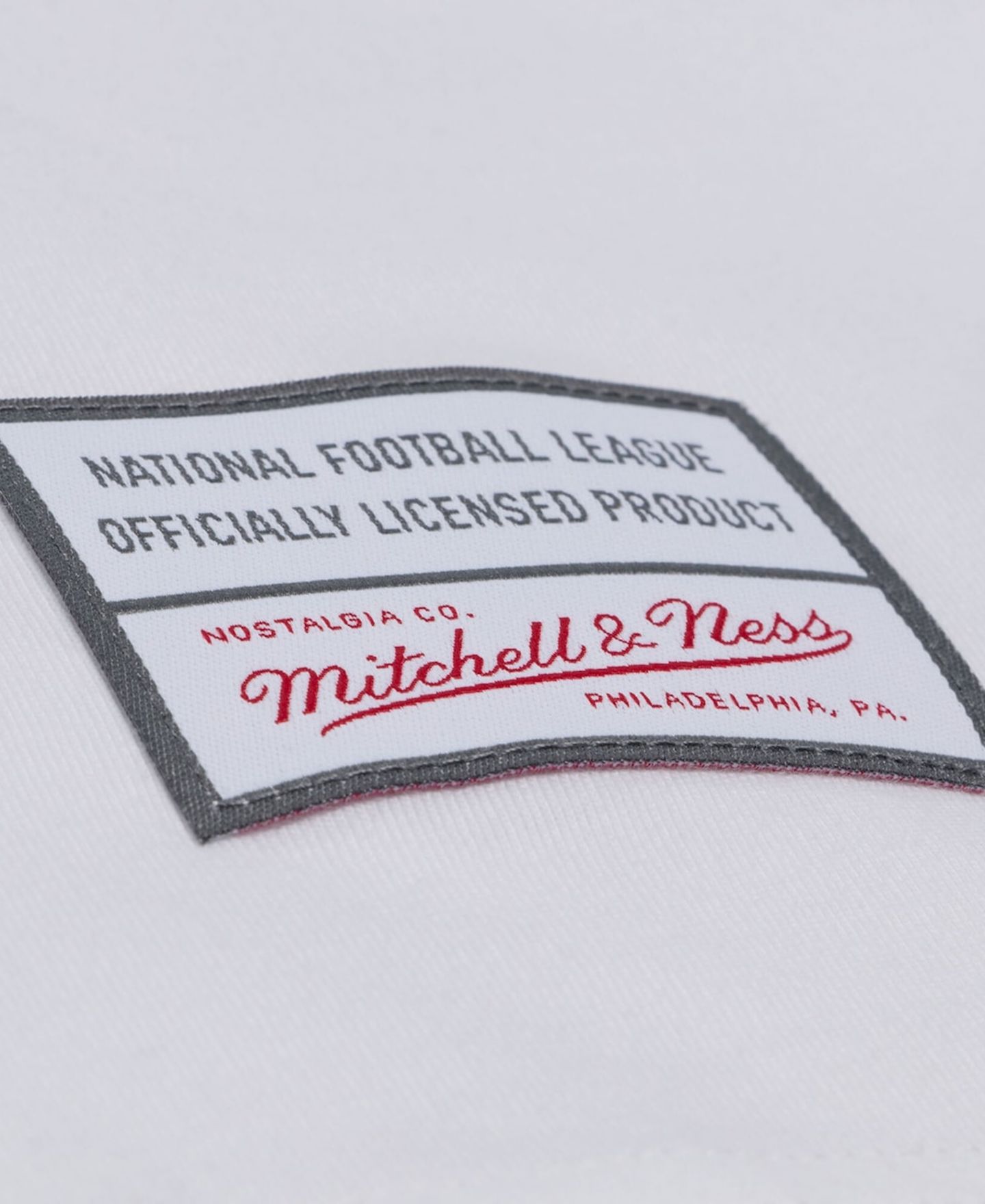 Мужская футболка Mitchell & Ness White Denver Broncos Monochrome — фото 3