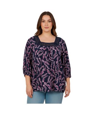 Women's Lace Neckline Peasant Blouse