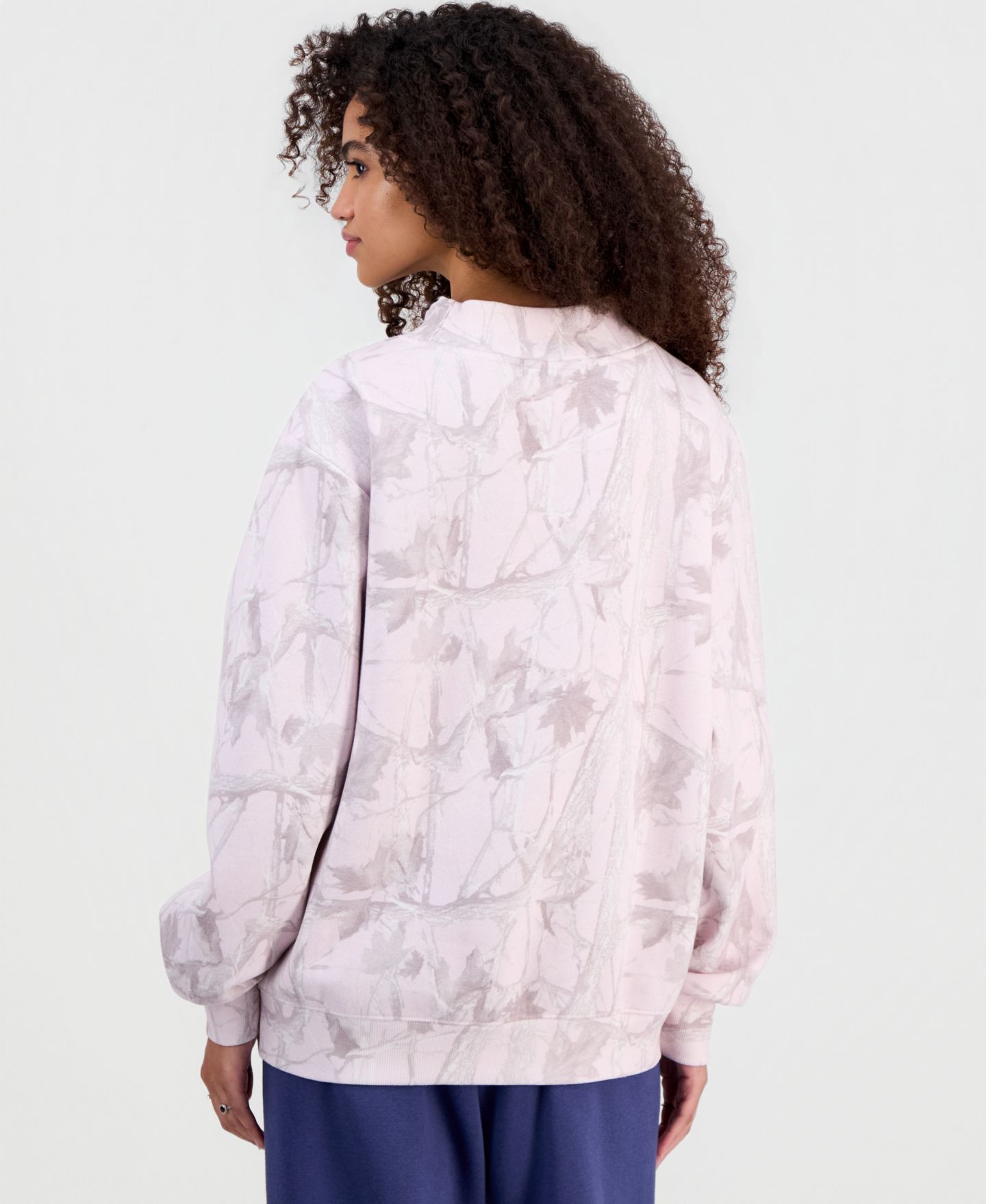 Женский свитшот Madden Girl Juniors' Printed Mockneck, цвет: Комбинированный — фото 4