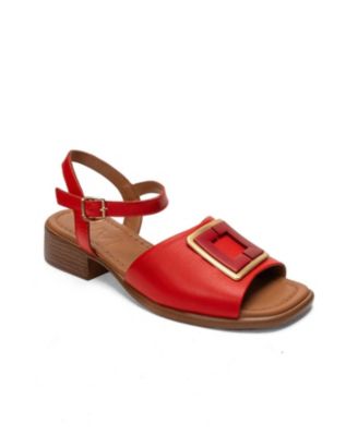 Women's Svelte Leather Buckle Sandal