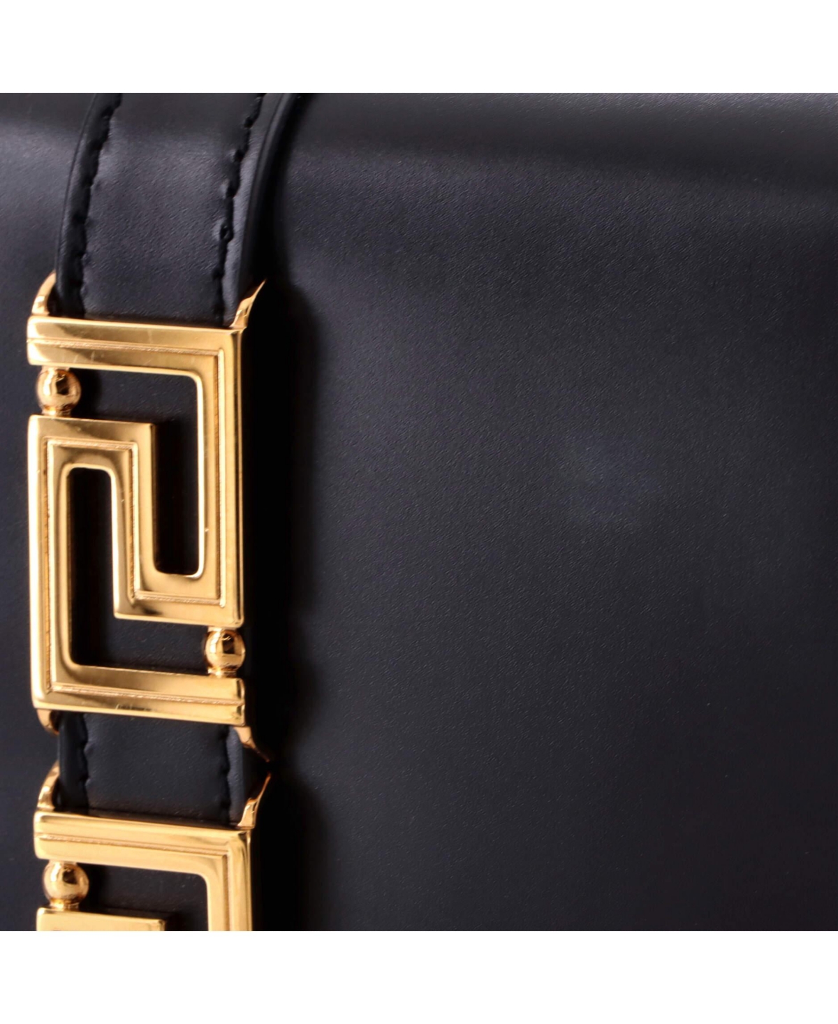 Pre-Owned Versace Medium Greca Goddess Shoulder Bag Leather