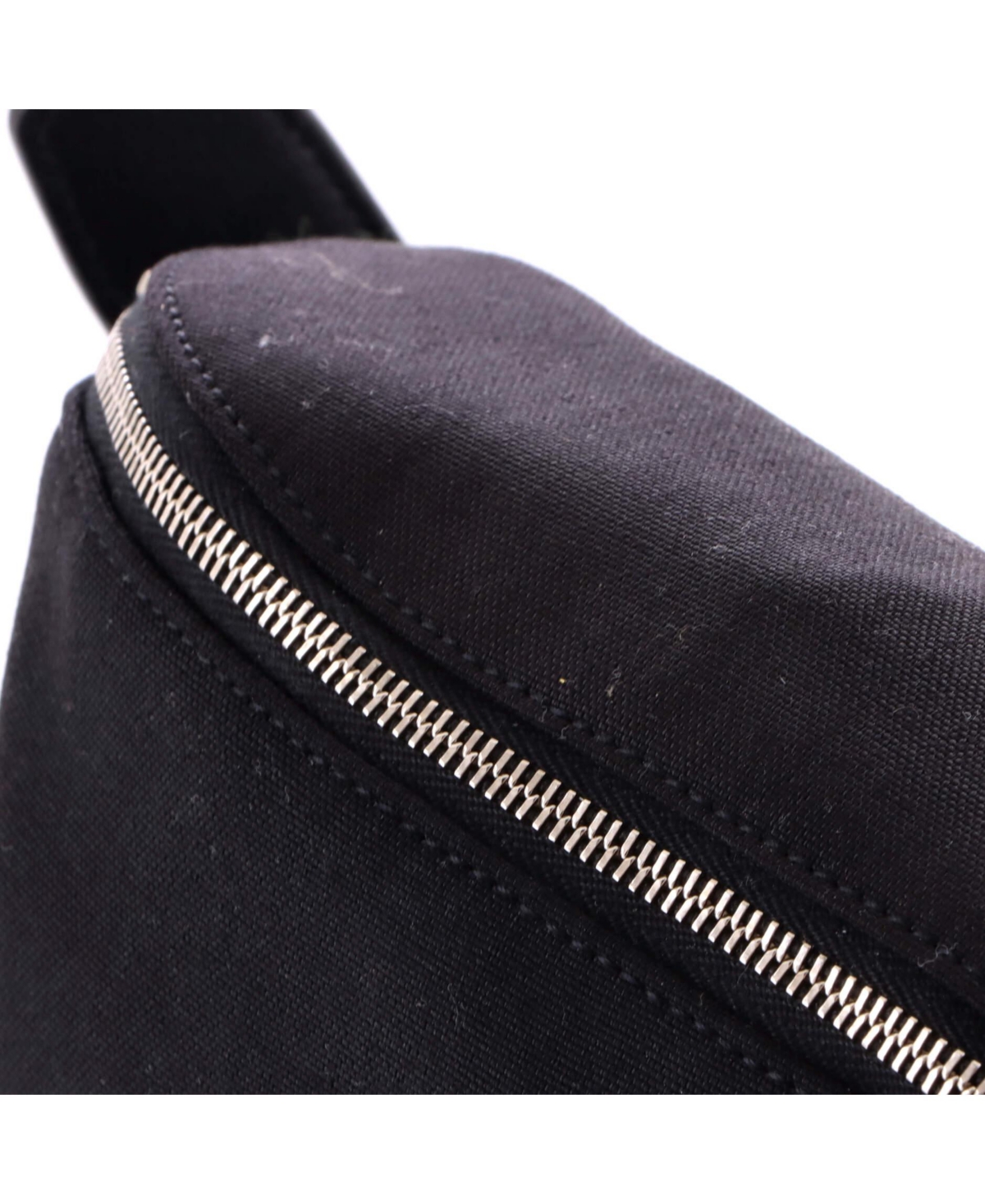 Pre-Owned Saint Laurent Classic Monogram Belt Bag Canvas