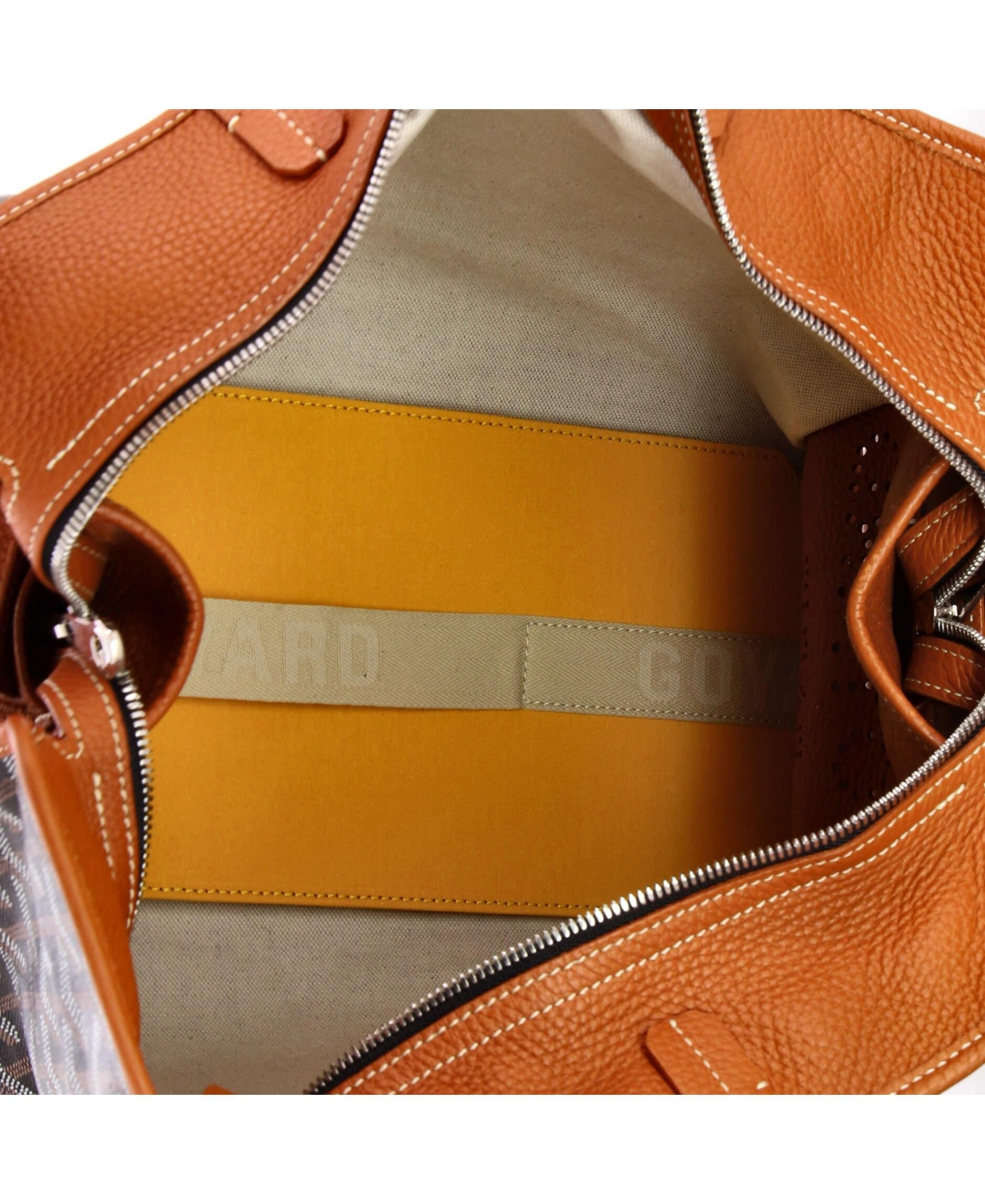 Pre-Owned Goyard Pm Hardy Pet Carrier Coated Canvas