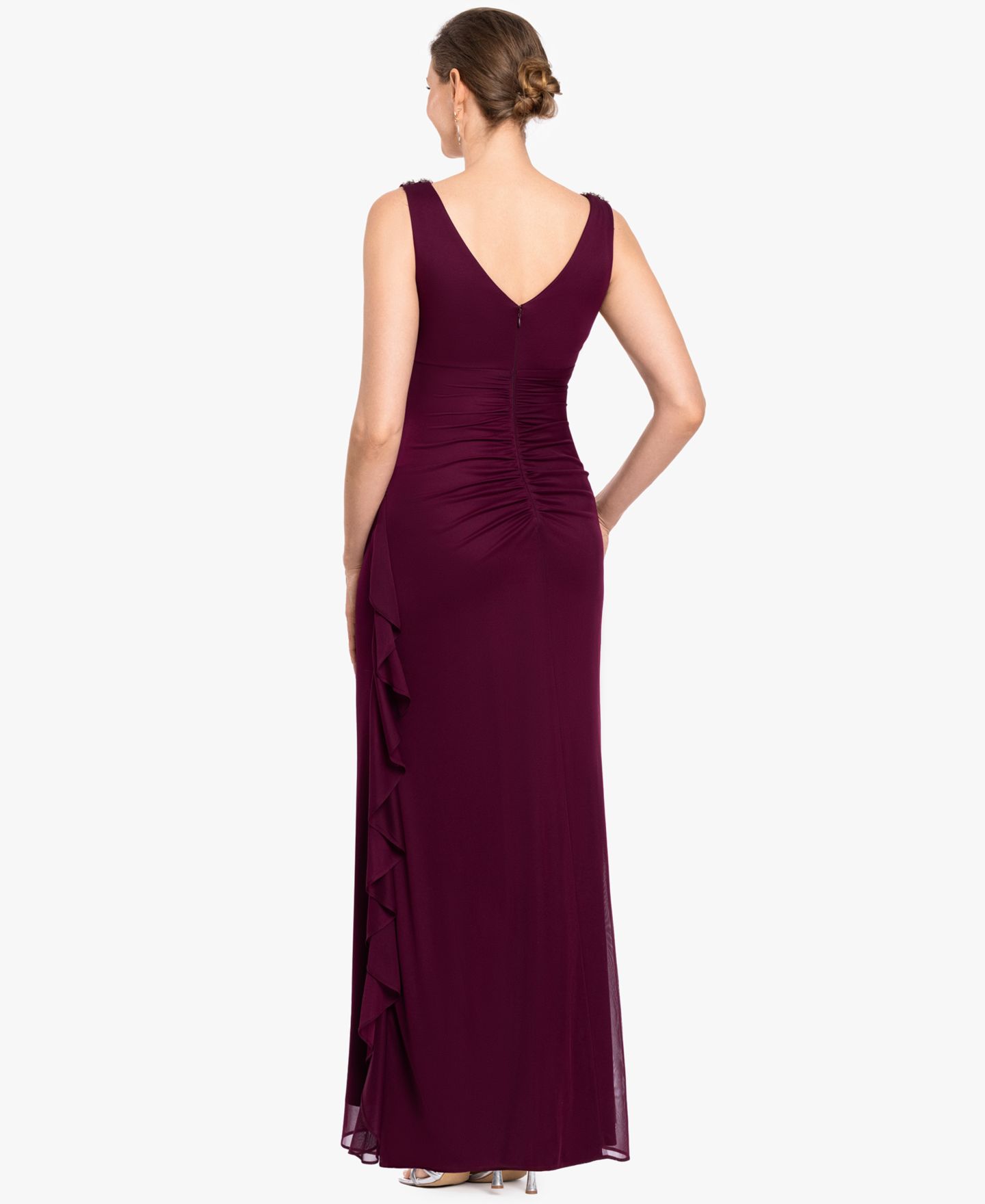 Женское платье B&A By Betsy and Adam Petite Ruffle Side Cowl Neck Ball Gown, цвет: Гранатовый — фото 4