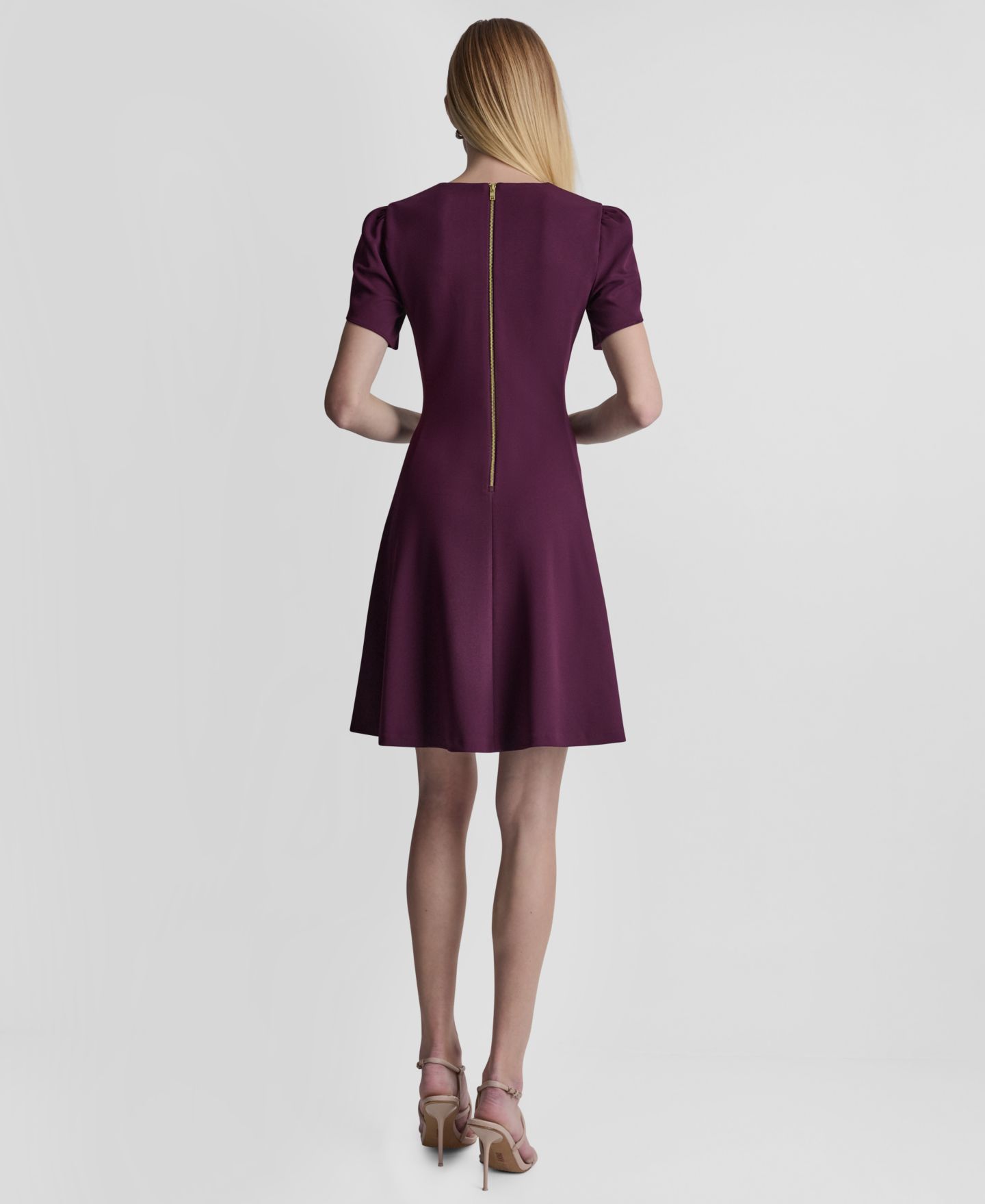 Женское платье DKNY Tulip-Sleeve Fit and Flare, цвет: Баклажановый — фото 5