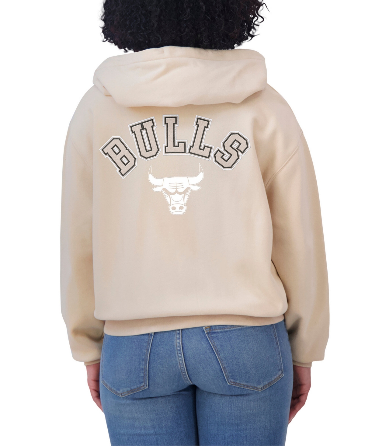 Wear by Erin Andrews Women's Cream Chicago Bulls Plus Tonal Felt Patch Full-Zip Hoodie