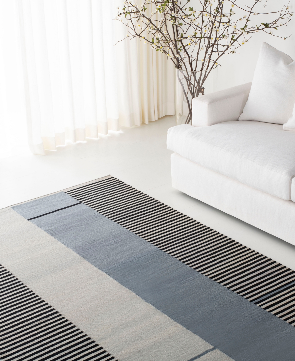 Lauren Ralph Lauren Aryn Stripe LRL7310C 9'X12' Area Rug