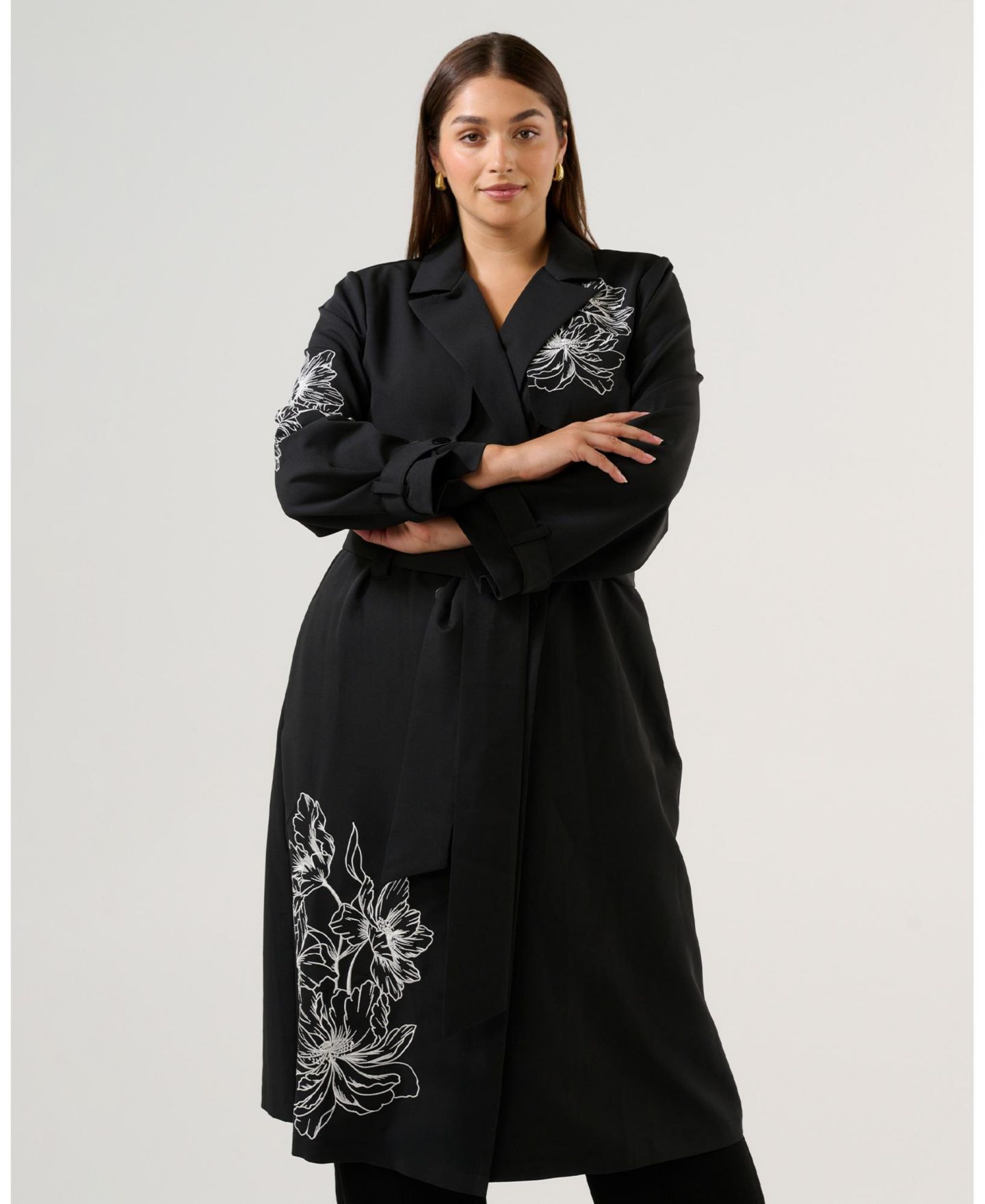 Женское пальто ESTELLE Monet Embroidered Belted Full-Length Trench, цвет: Чёрный / Кремовый — фото 1