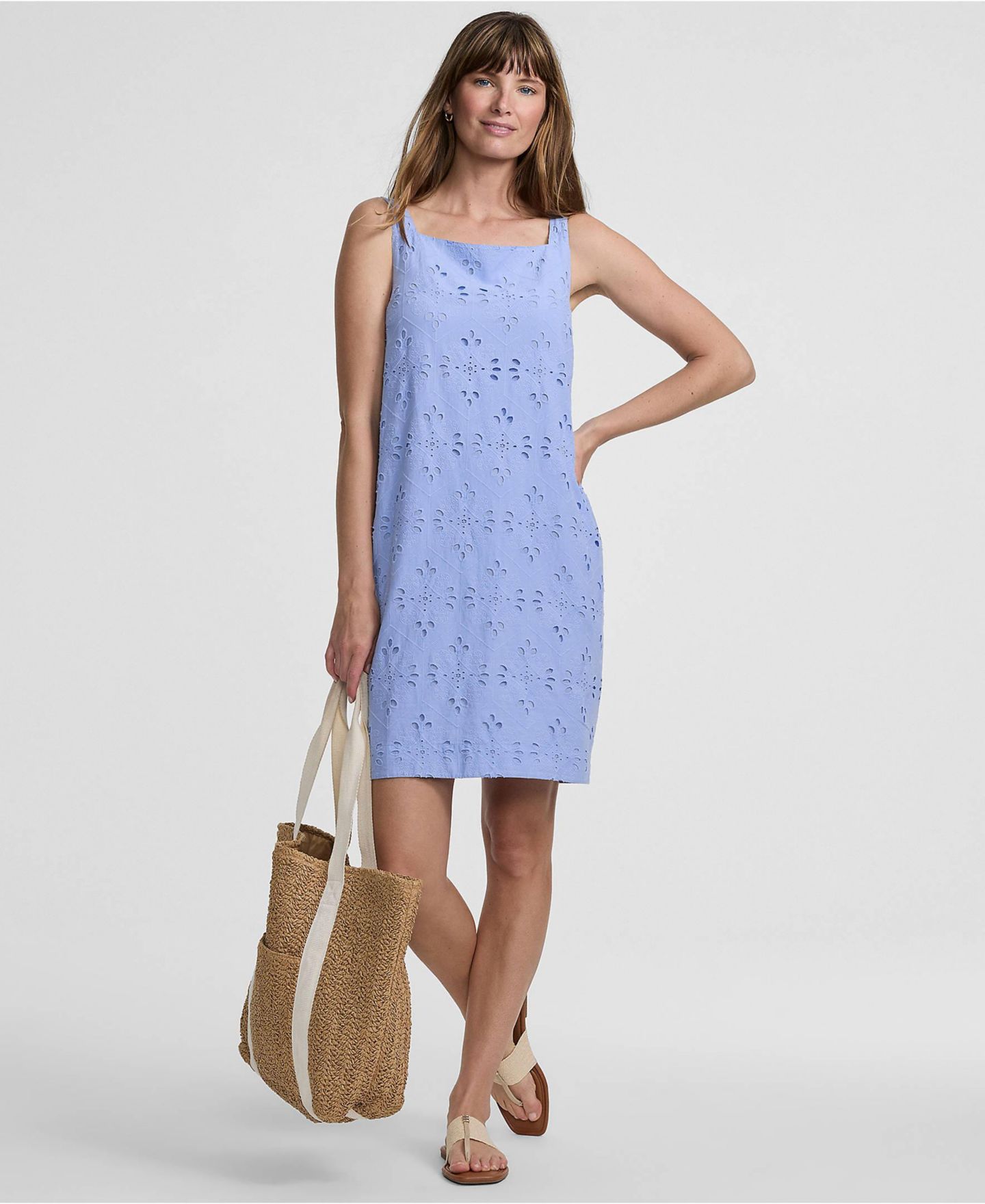 Женское платье Lands' End Sleeveless Eyelet Shift Above the Knee, цвет: Прозрачный синий небесно-голубой — фото 2