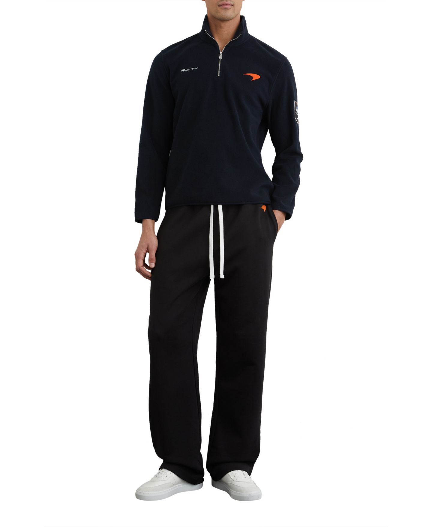 Мужское поло REISS Meros Half Zip Mclaren Embroidered Fleece Polo Shirt, цвет: Тёмно-синий — фото 2
