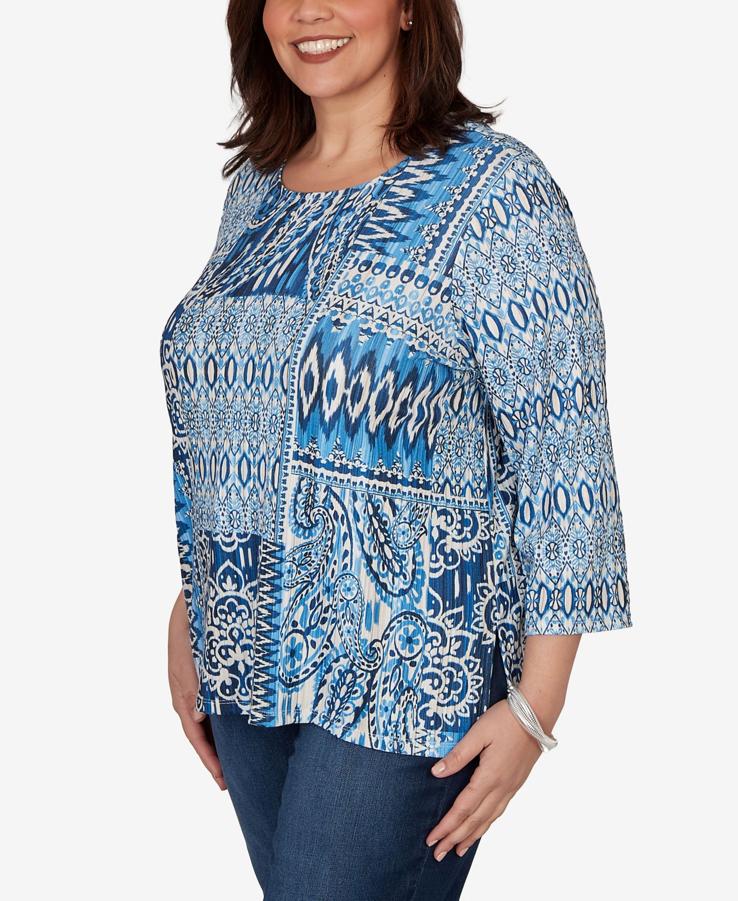 Женский топ Alfred Dunner Plus Size Medallion Navy Patchwork Knit, цвет: Тёмно-синий — фото 2