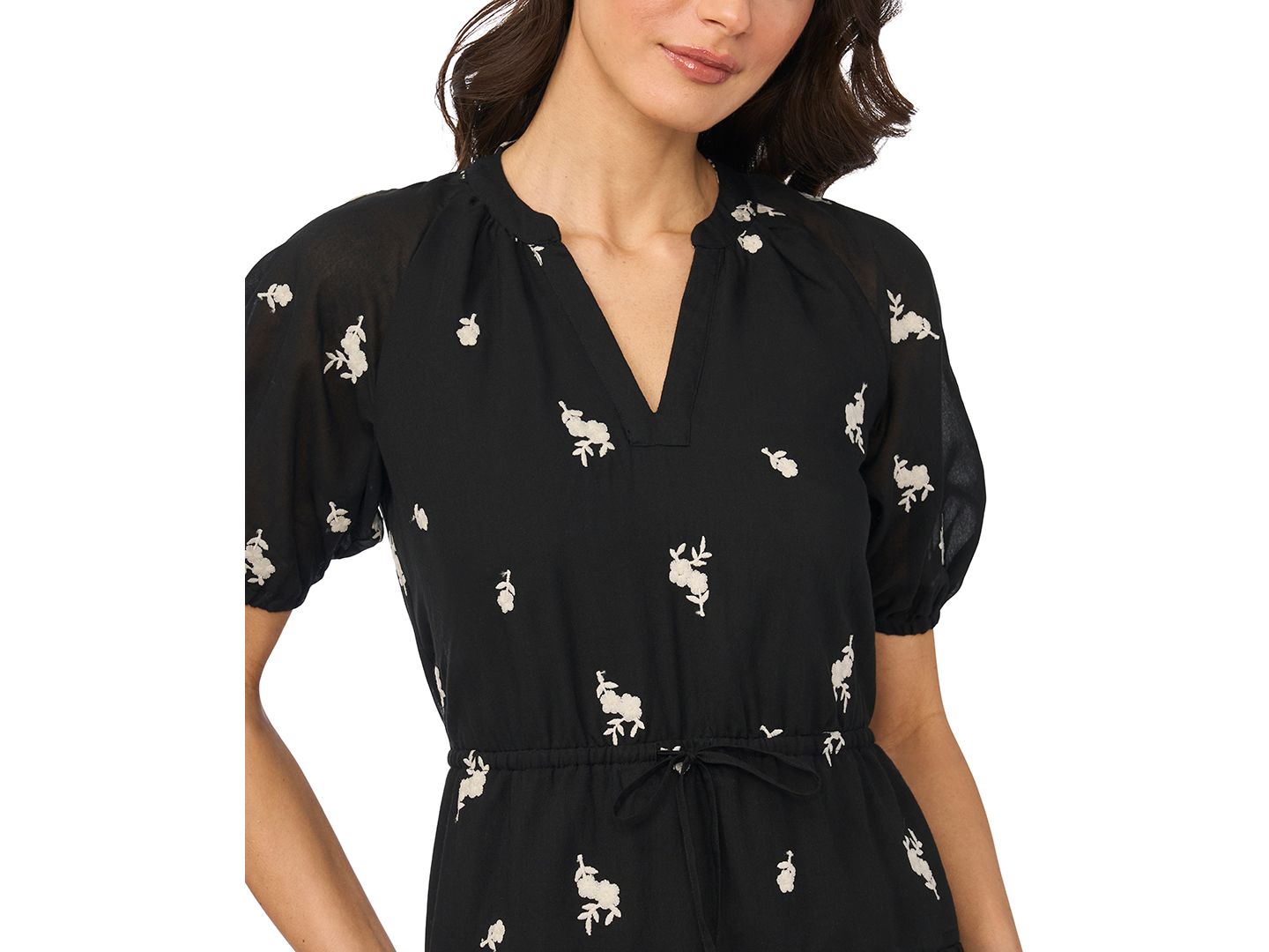 Женское платье CeCe Printed V-Neck Tie-Waist Midi, цвет: Насыщенный чёрный — фото 2