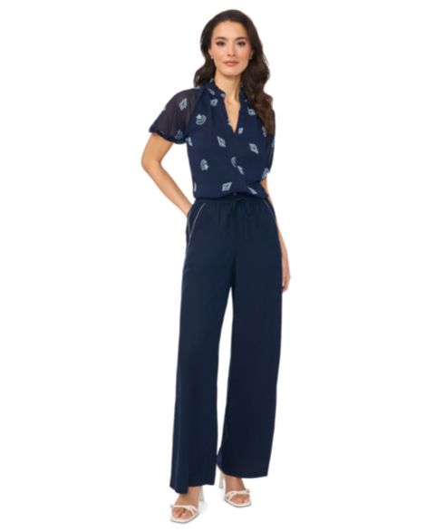 Женская блузка CeCe Embroidered Split V-Neck Blouse, цвет: Тёмно-синий