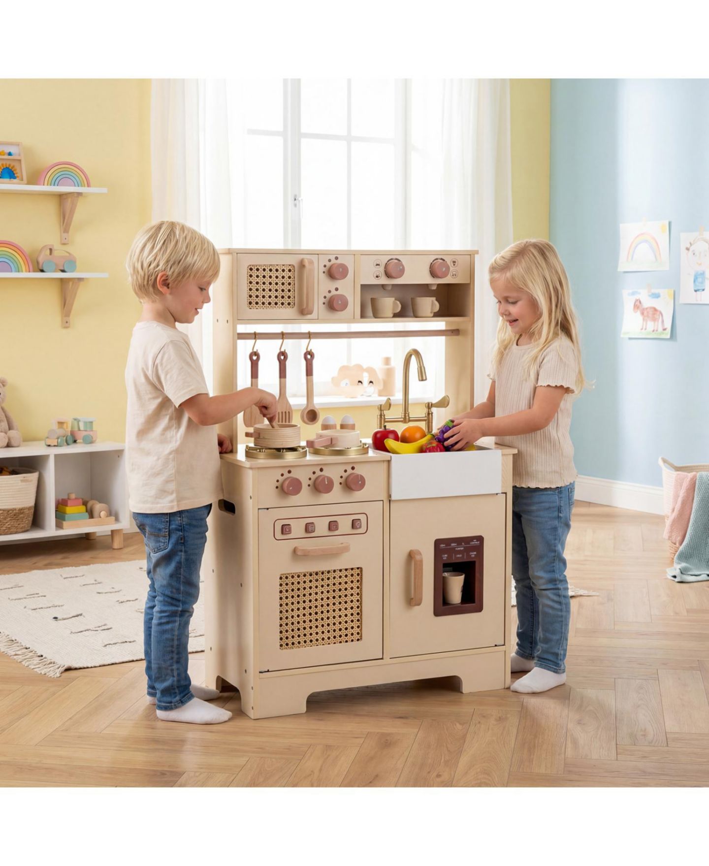 Детские игрушки Slickblue Kids' Wooden Play Kitchen with Realistic Lights and Sounds, 16-Piece Set, от 3 лет, цвет: Жёлтый — фото 4