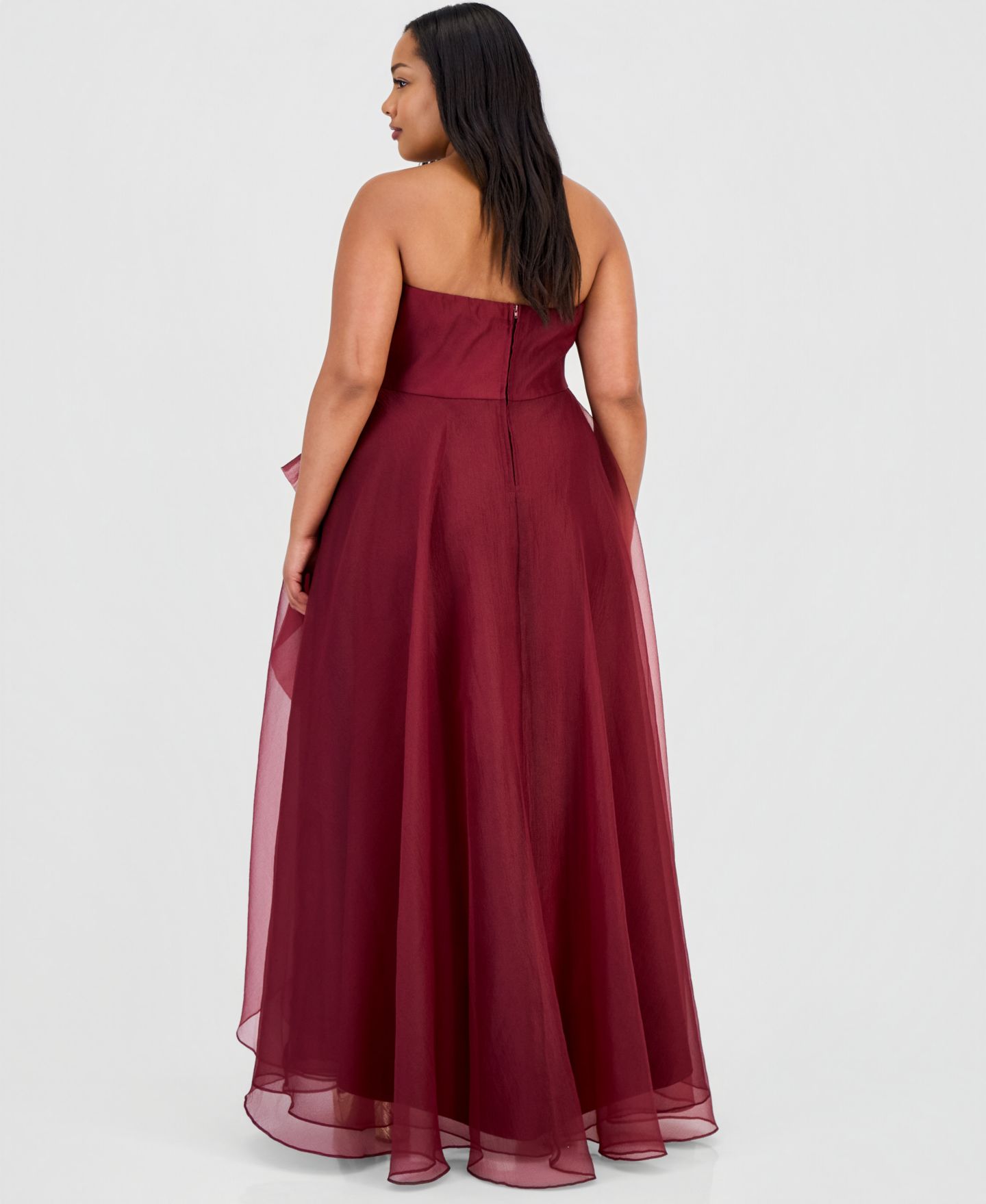 Женские платья B Darlin Trendy Plus Size Ruffled Strapless Gown, цвет: Винный — фото 5