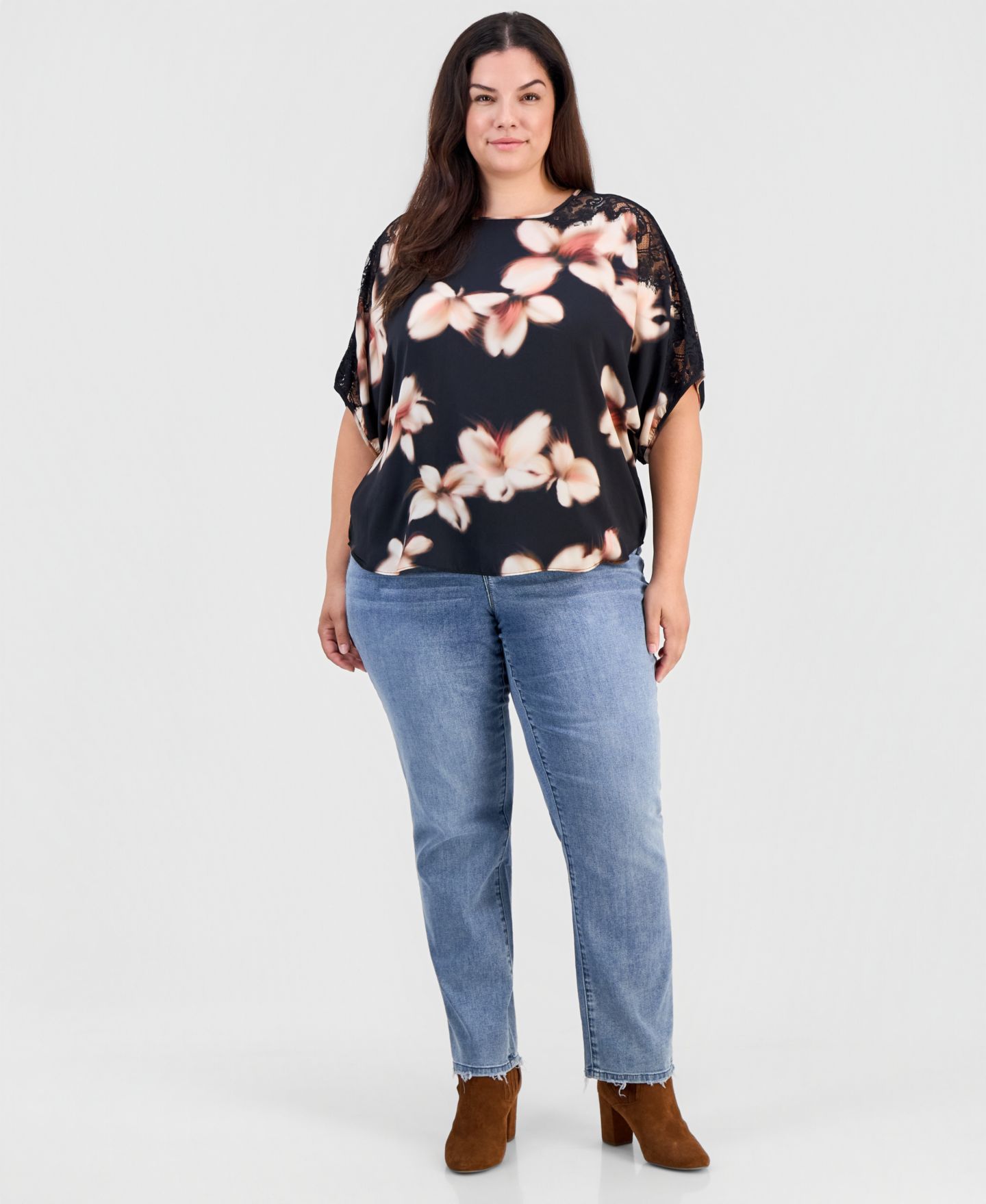 Женская блузка Democracy Plus Size Inset Lace Dolman Floral, цвет: Чёрный мягкий — фото 3