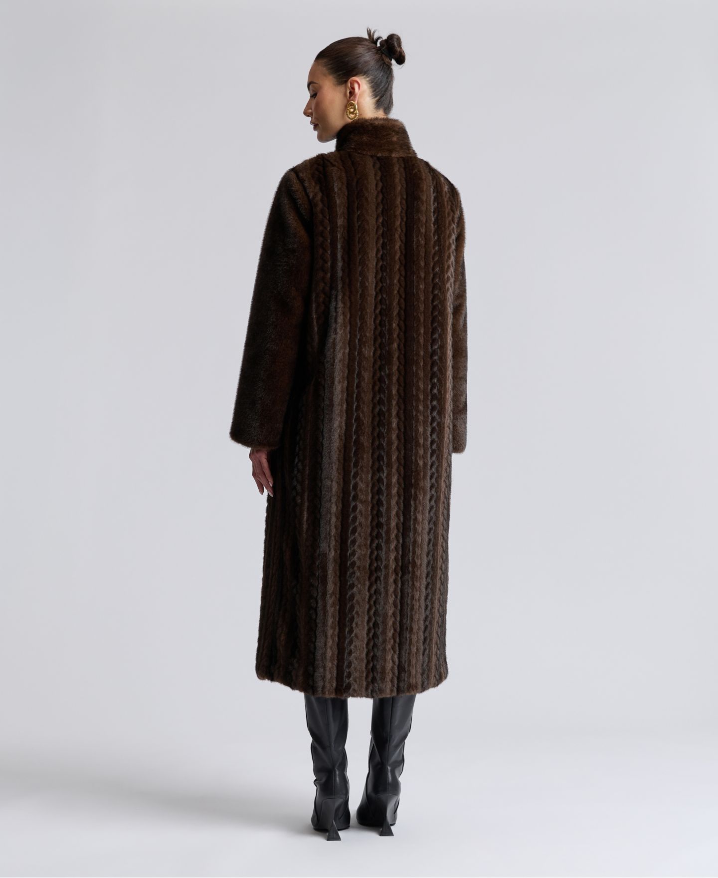 Женское пальто Avec Les Filles Maxi Braided Faux Fur, цвет: Чёрный — фото 4