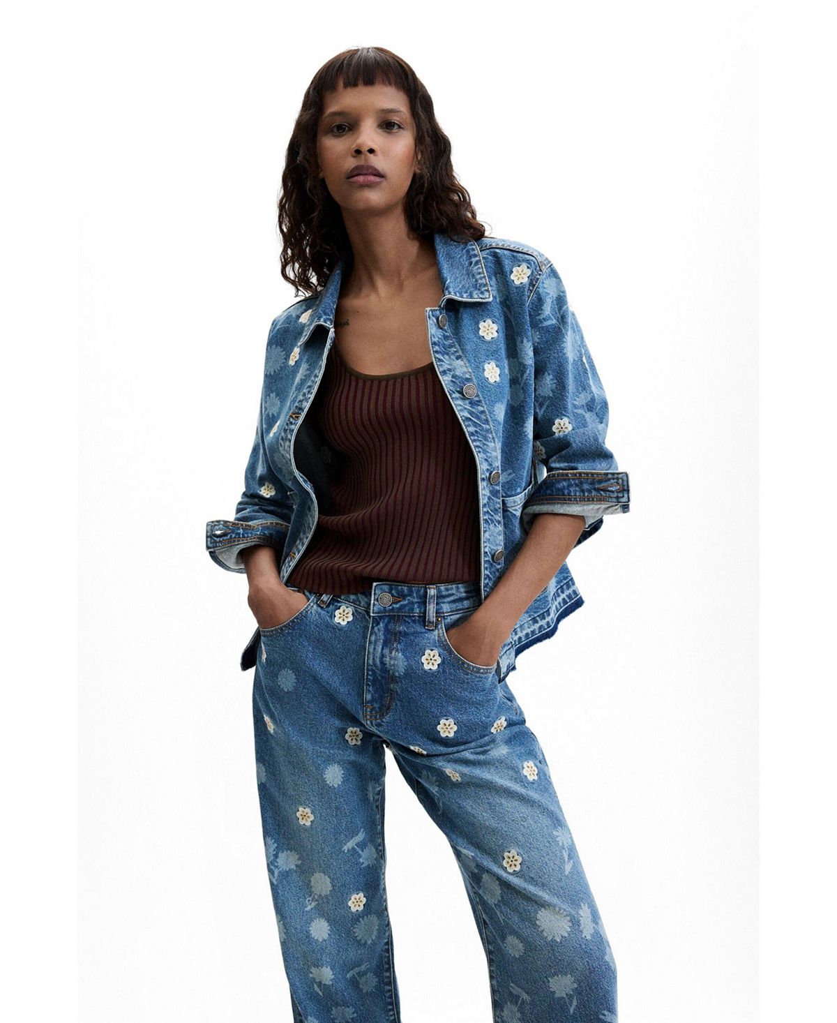 Desigual Women's Floral Embroidered Jeans view 3 — MAYCSS fashion products