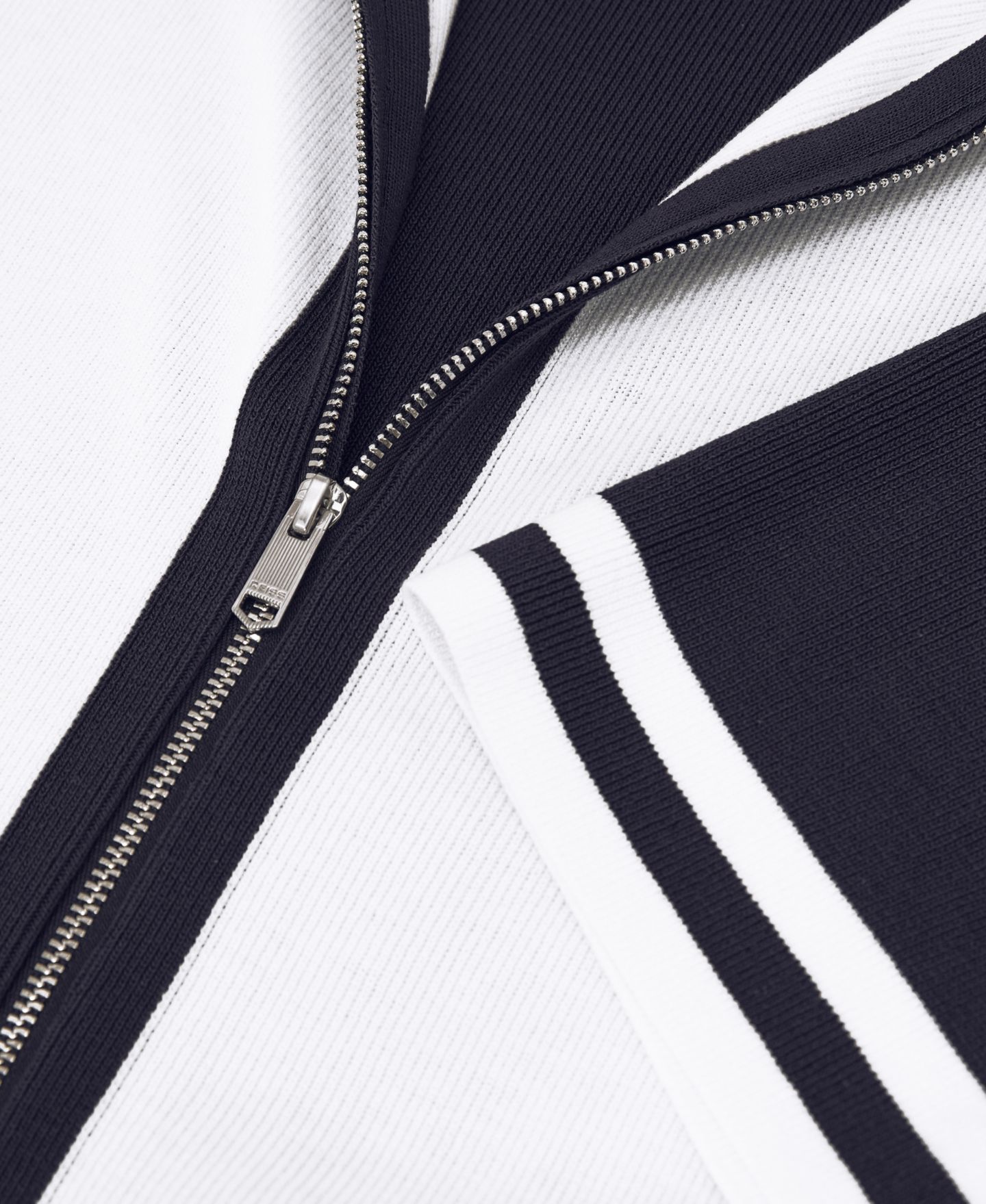 Мужская рубашка REISS Kenley Zip Through Color Block Knit, цвет: Белый / Тёмно-синий — фото 5