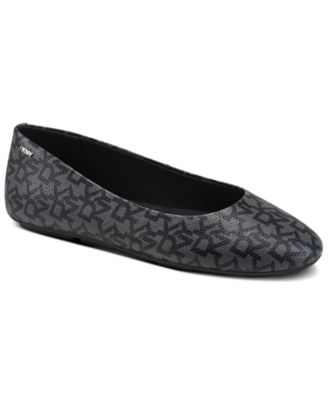 Women's Moonira Round Toe Ballet Flats
