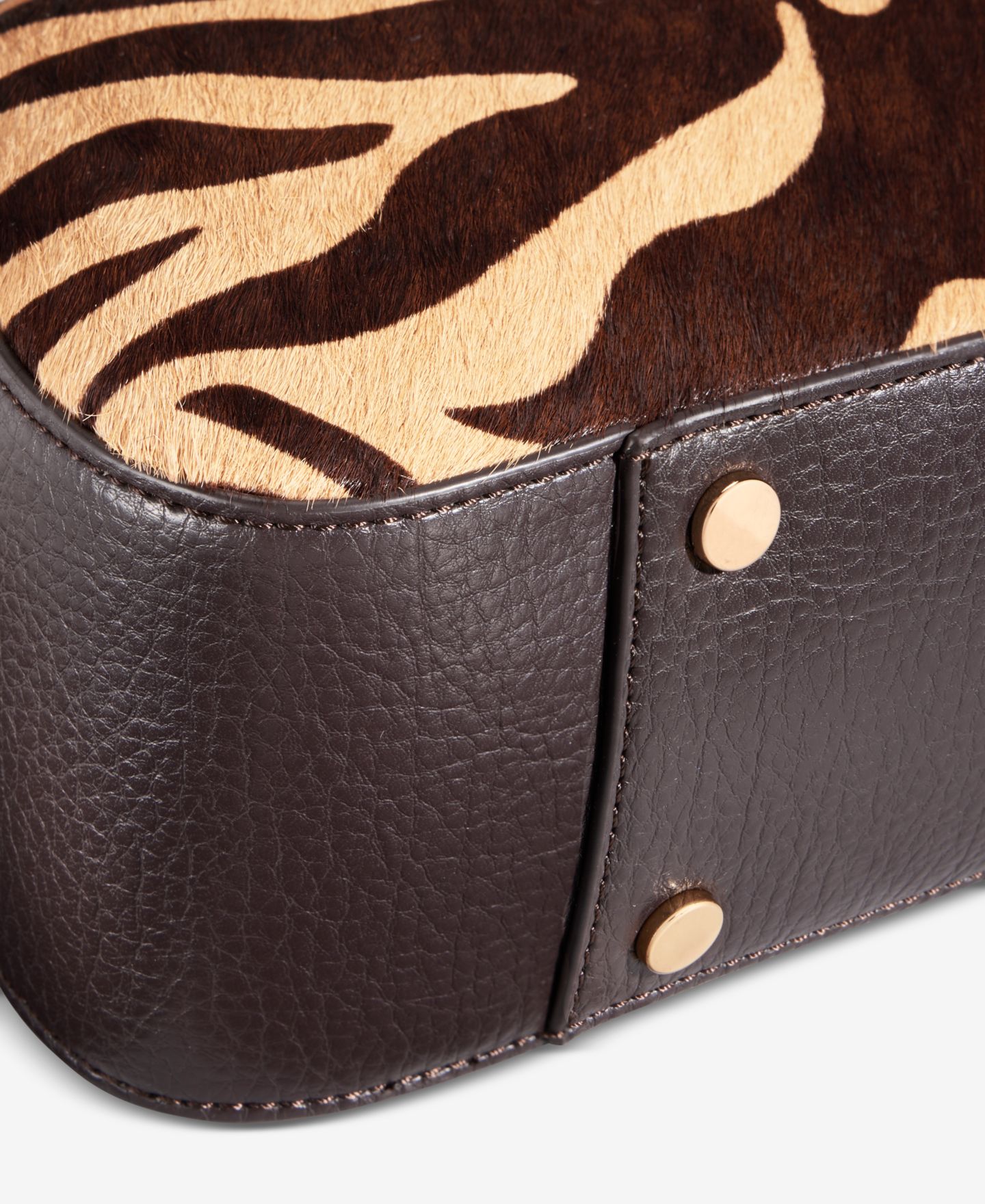 Женская сумка I.N.C. International Concepts Nedda Calf Hair Satchel, цвет: Рыжевато-коричневый зебра — фото 6