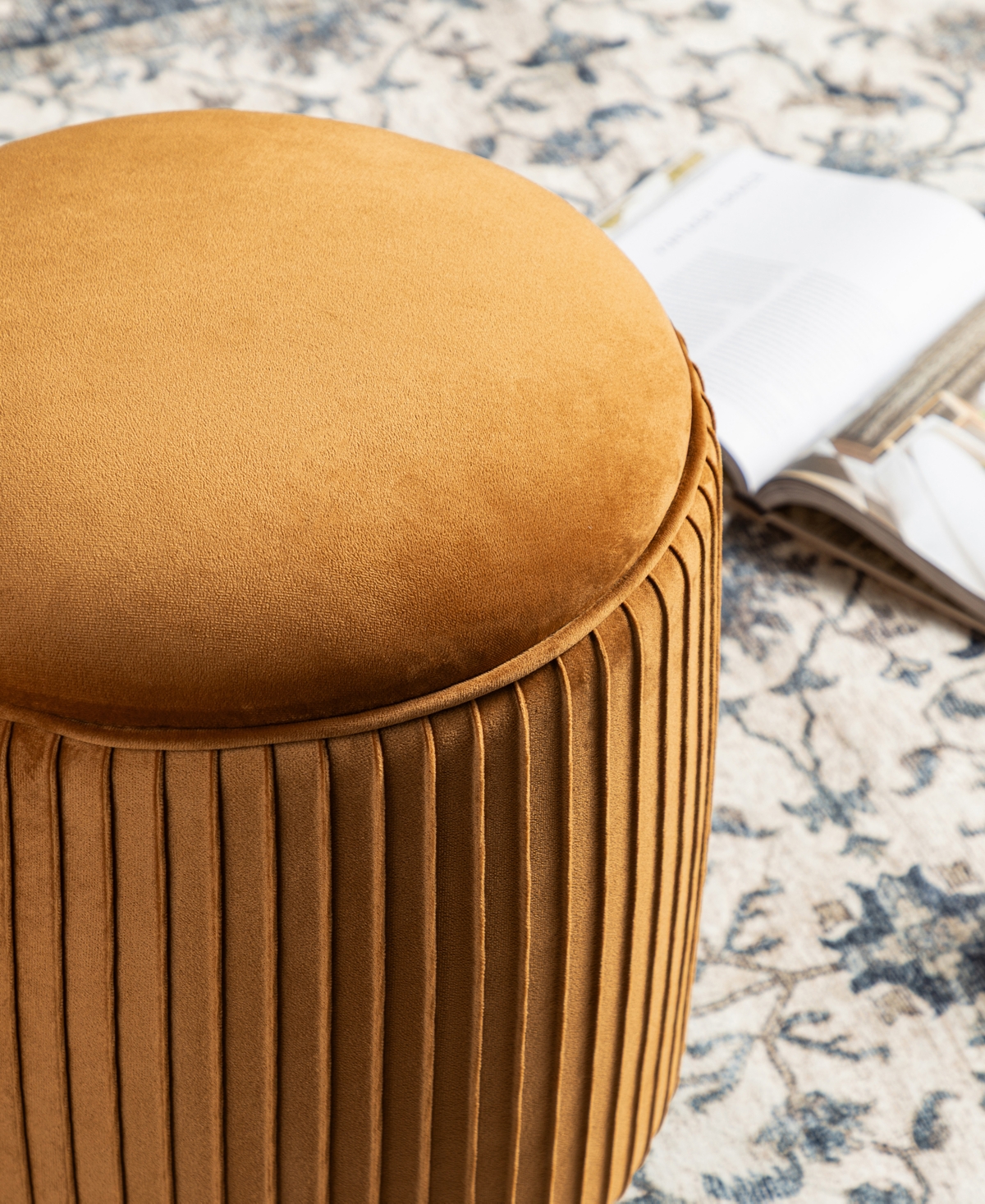 Glitzhome Modern 19" Pleated Velvet Upholstered Storage Ottoman or Accent Stool