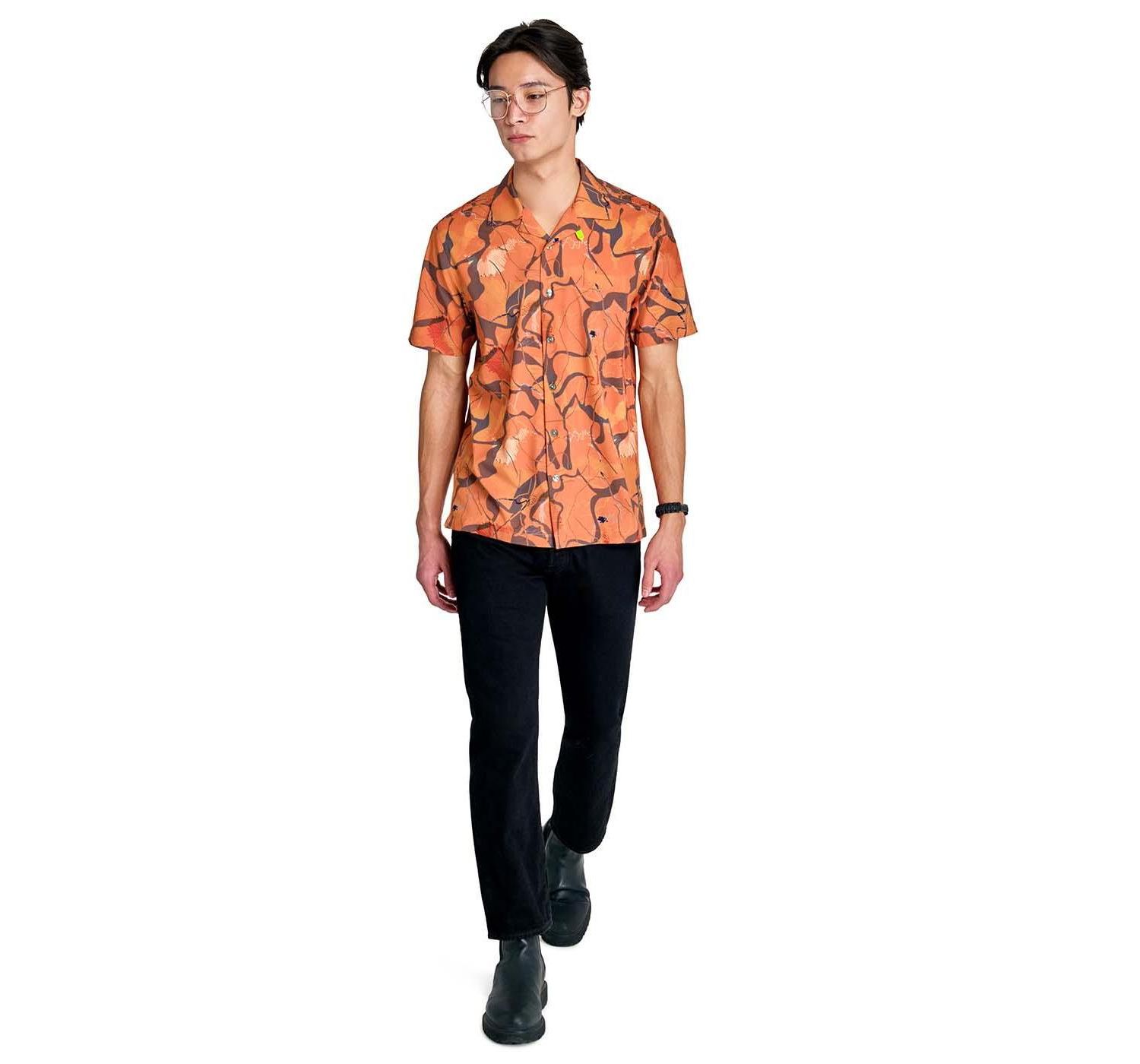 Men's Regular Fit 4-Way Stretch Performance Short Sleeve Button Down