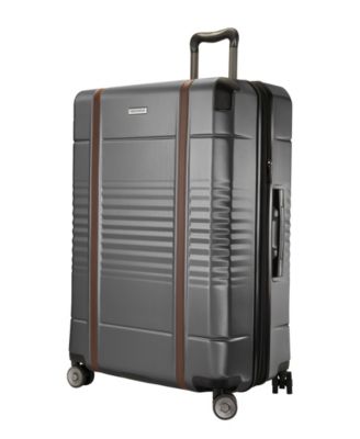 Cabrillo 4.0 Large Check-In Spinner Suitcase