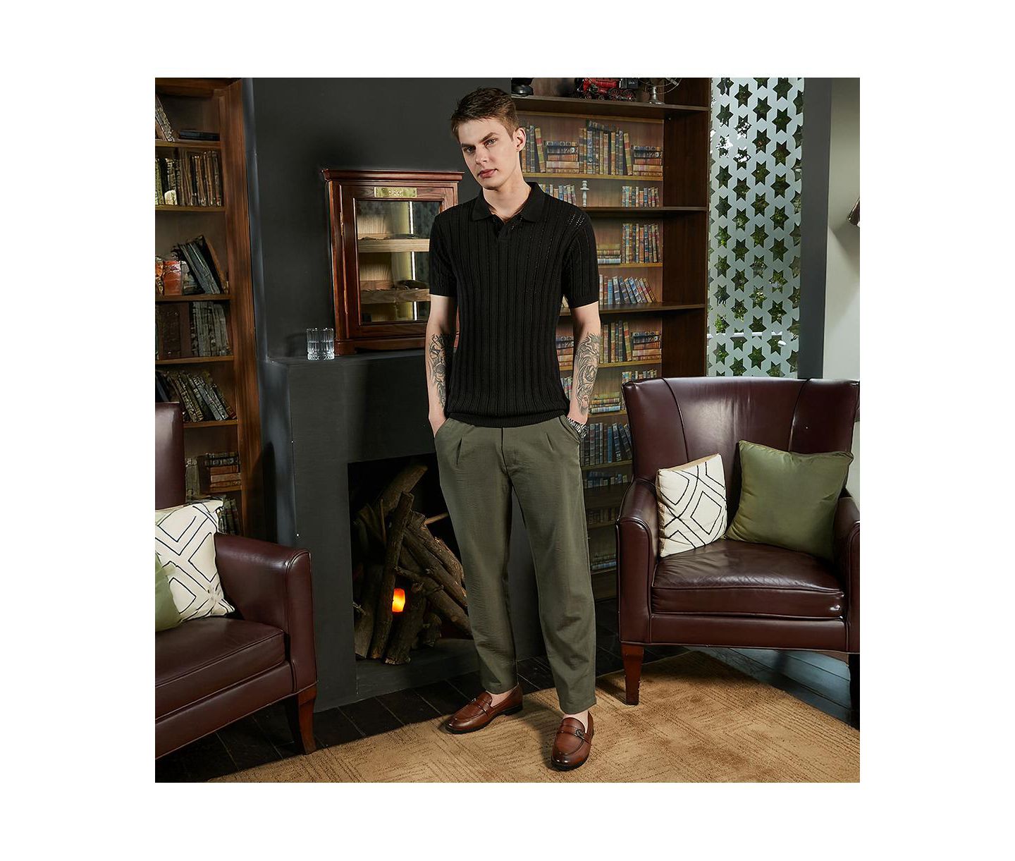 Мужская футболка Cahoot Campus Sutra Obsidian Black Stripe-Textured Polo, цвет: Чёрный — фото 3