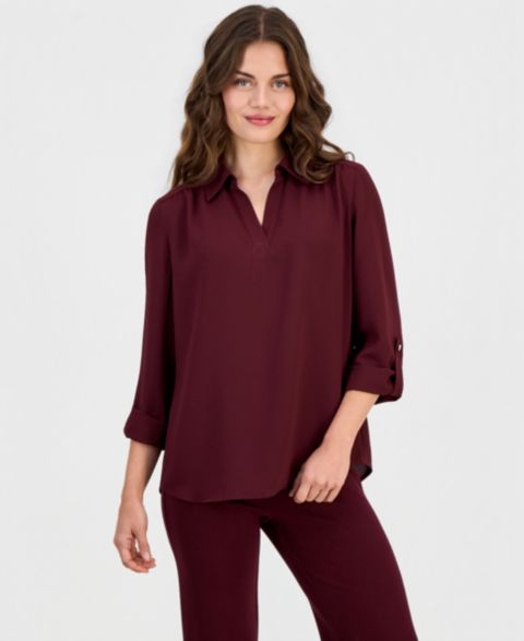 Женская блузка Anne Klein Essentials Petite V-Neck 3/4-Length Roll-Tab Sleeve Blouse, цвет: Barolo
