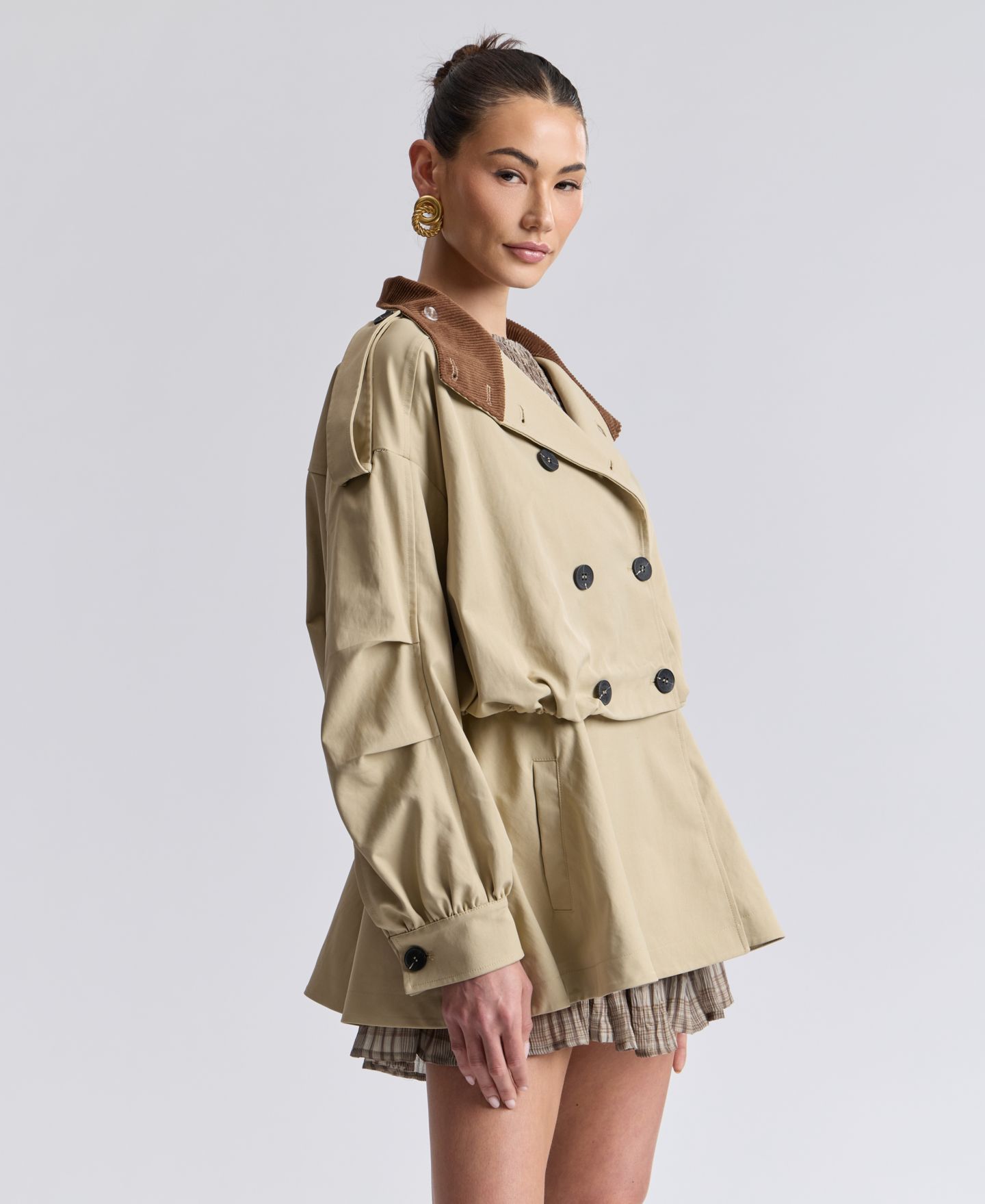 Женское пальто Avec Les Filles Buton-Front Short Trench, цвет: Хаки — фото 3