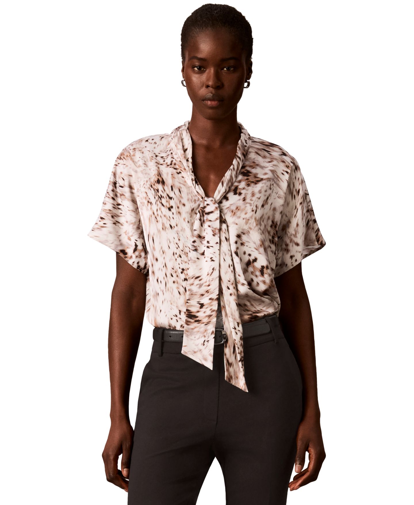 Женская блузка Calvin Klein Printed Flat Satin Tie-Neck, цвет: Морская соль разноцветный — фото 3